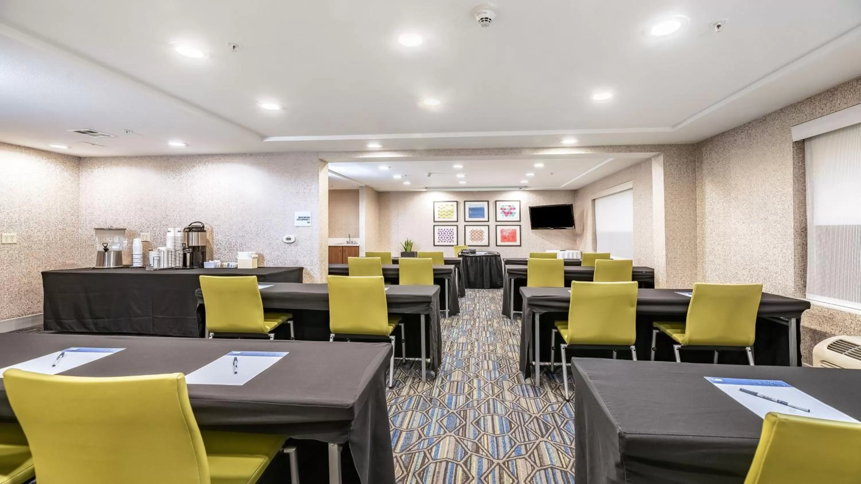 Meeting/conference room in Holiday Inn Express Fremont - Milpitas Central by IHG