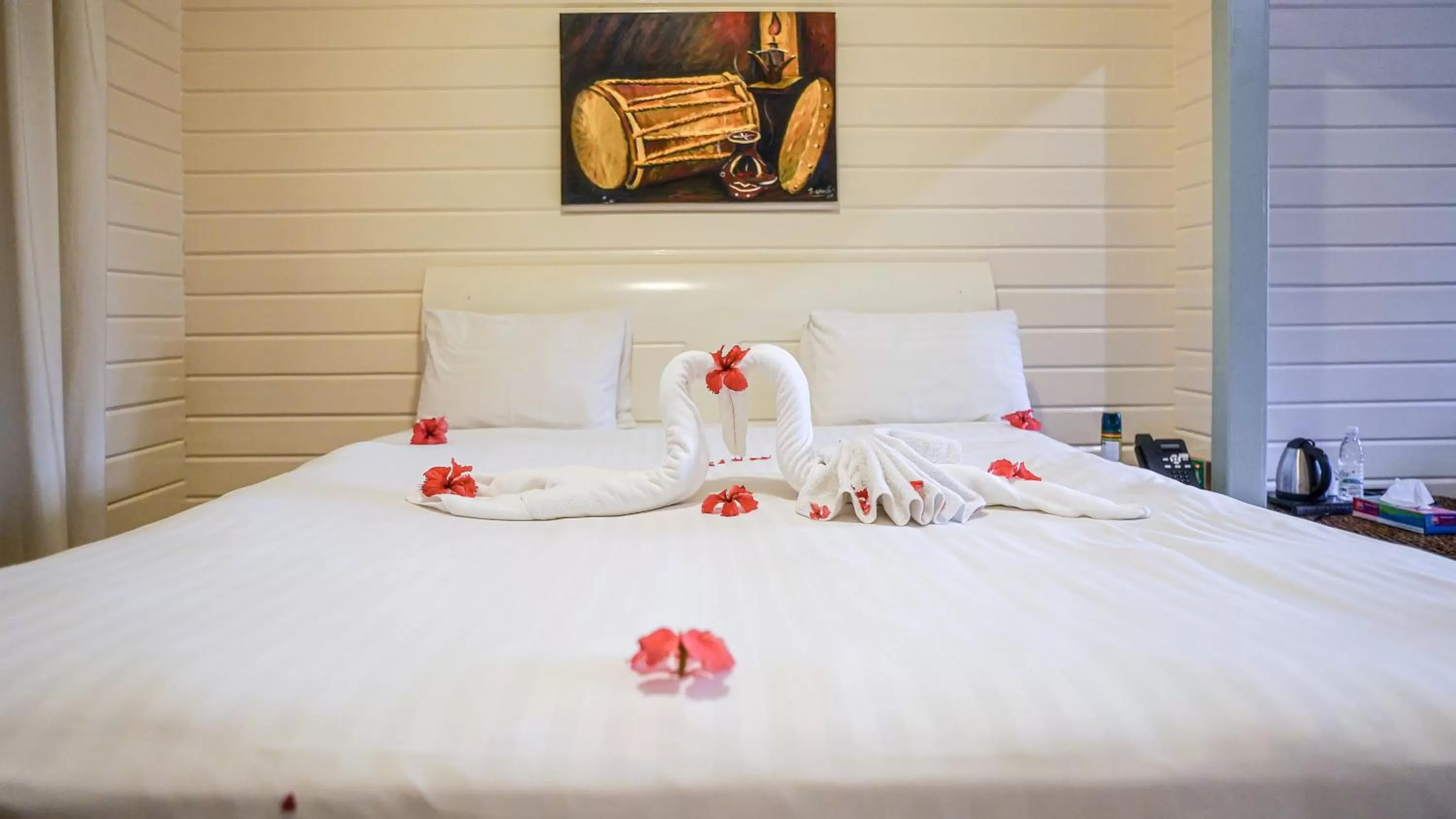 Bed in Golden Tulip Grande Comore Moroni Resort & Spa