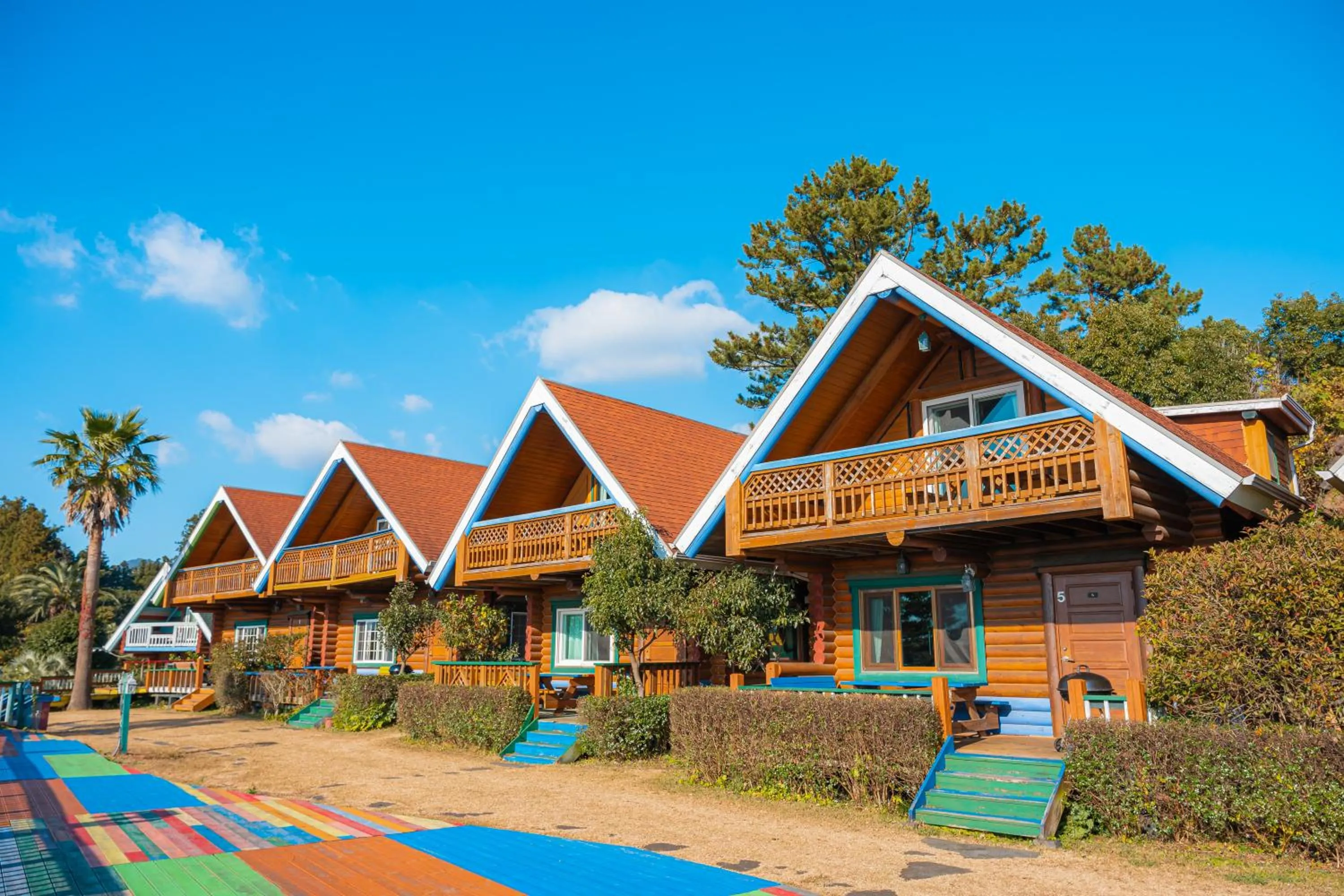 Property building in Jungmun Log Pension & Resort