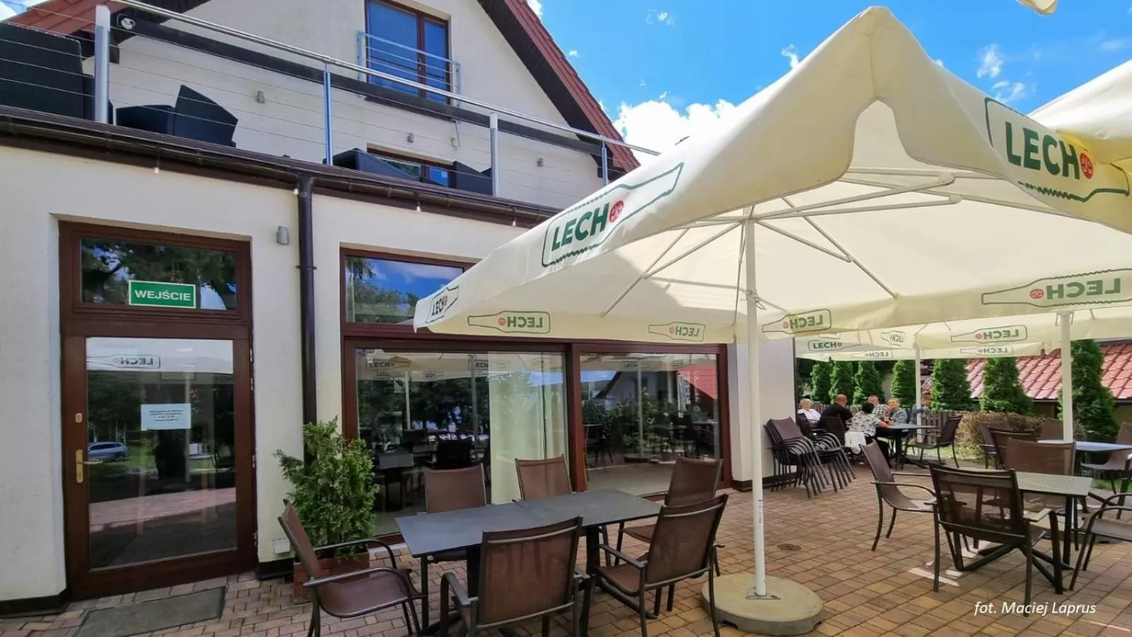 Restaurant/places to eat in Vertigo Narie