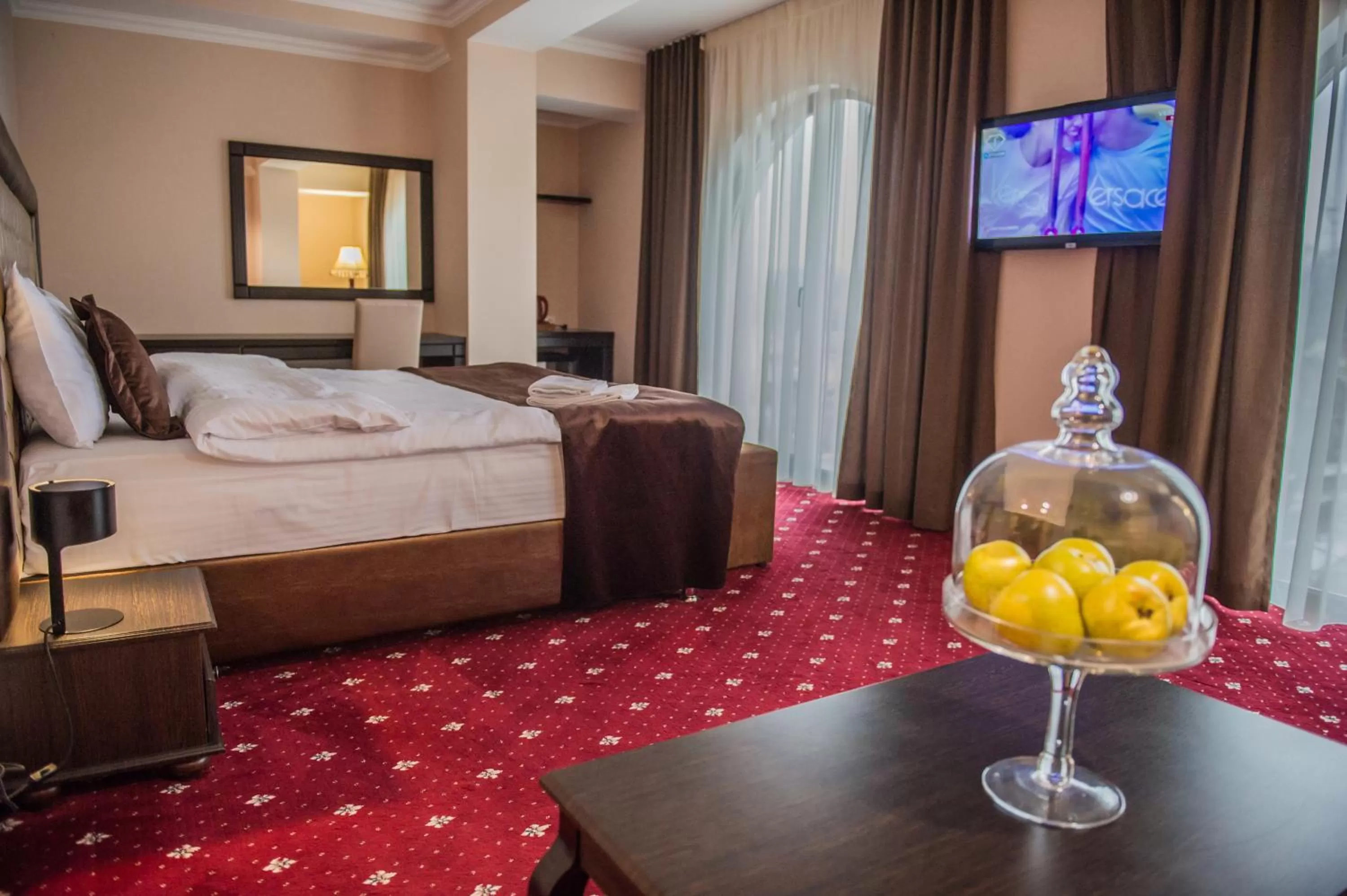 TV and multimedia, Bed in Bernardazzi Grand Hotel