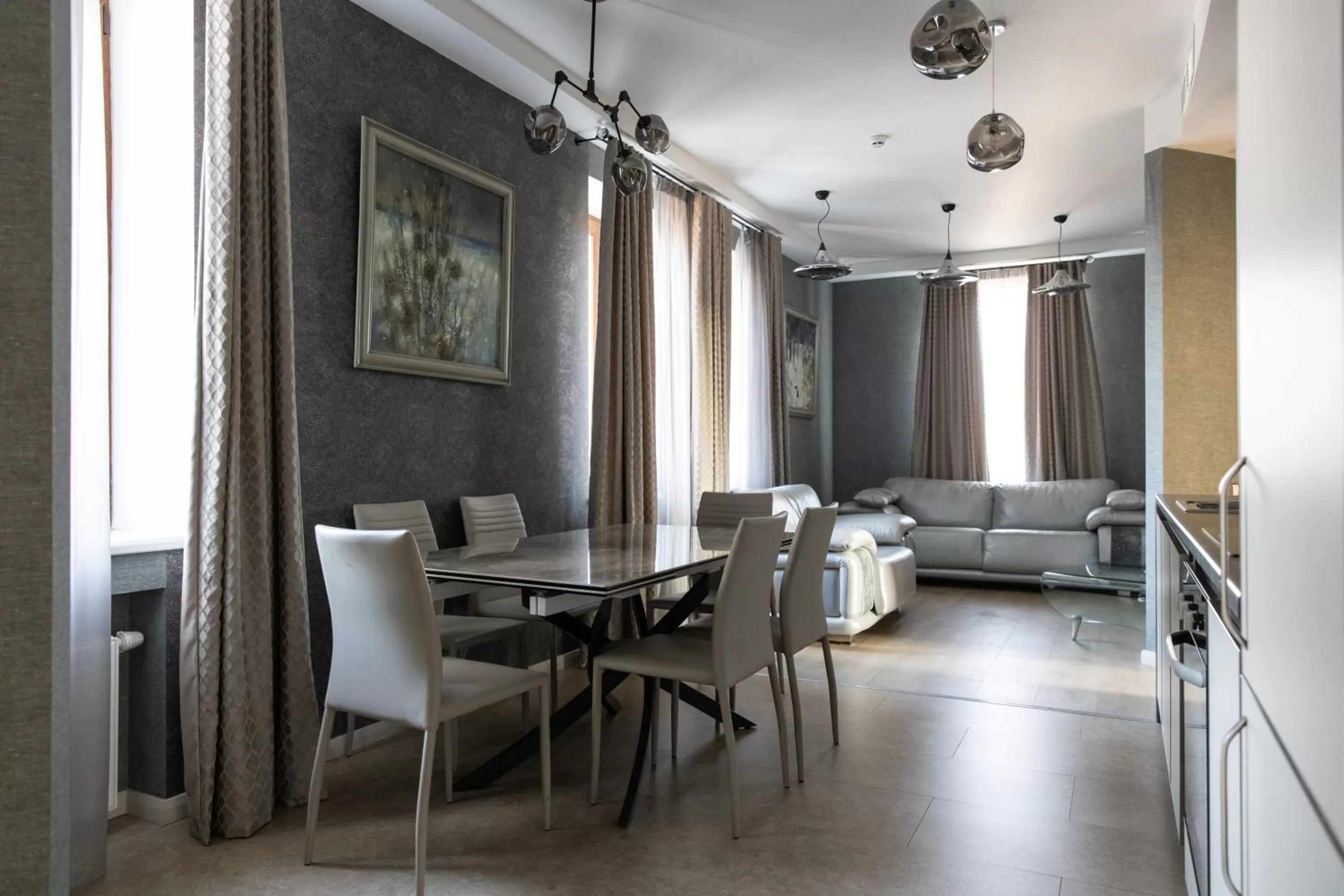 Dining area in Hotel "Mandarin Clubhouse"