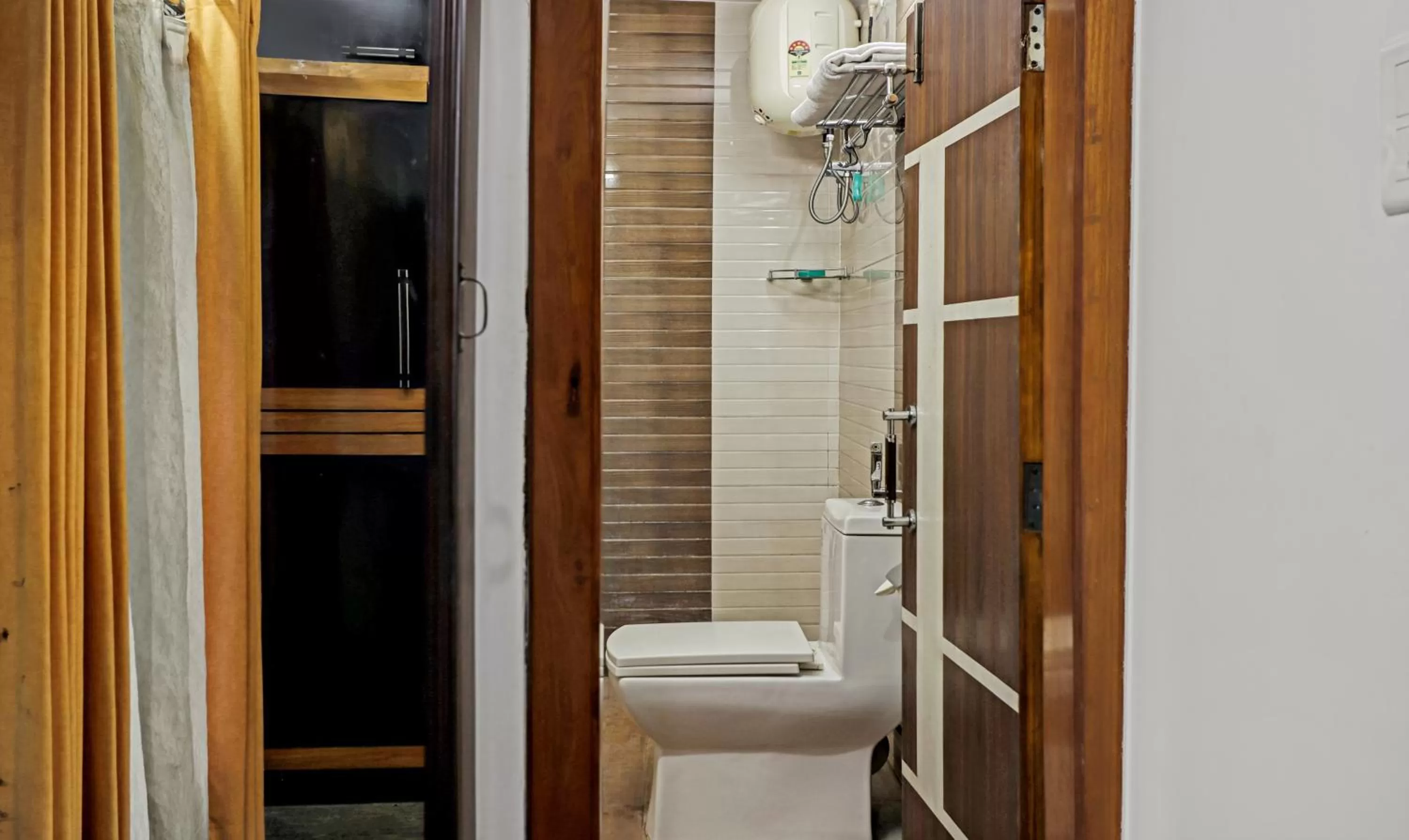 Bathroom in Treebo Umal Homestay Ganeshguri