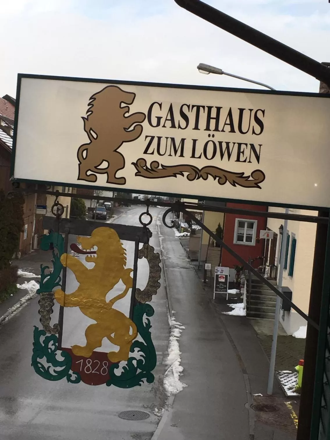 Property logo or sign in Gasthaus zum Löwen