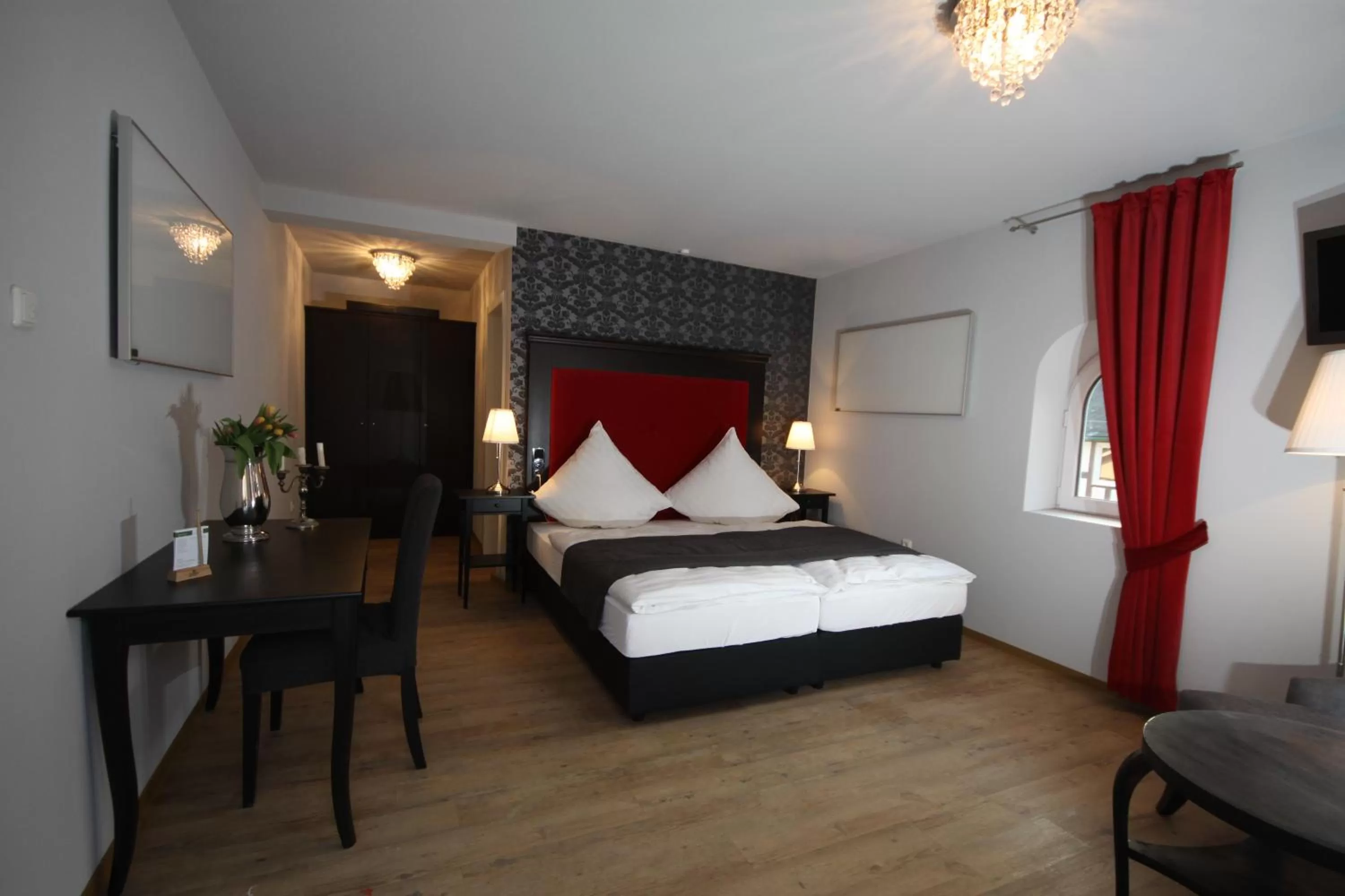 Photo of the whole room, Bed in Hotel Restaurant Lindenhof