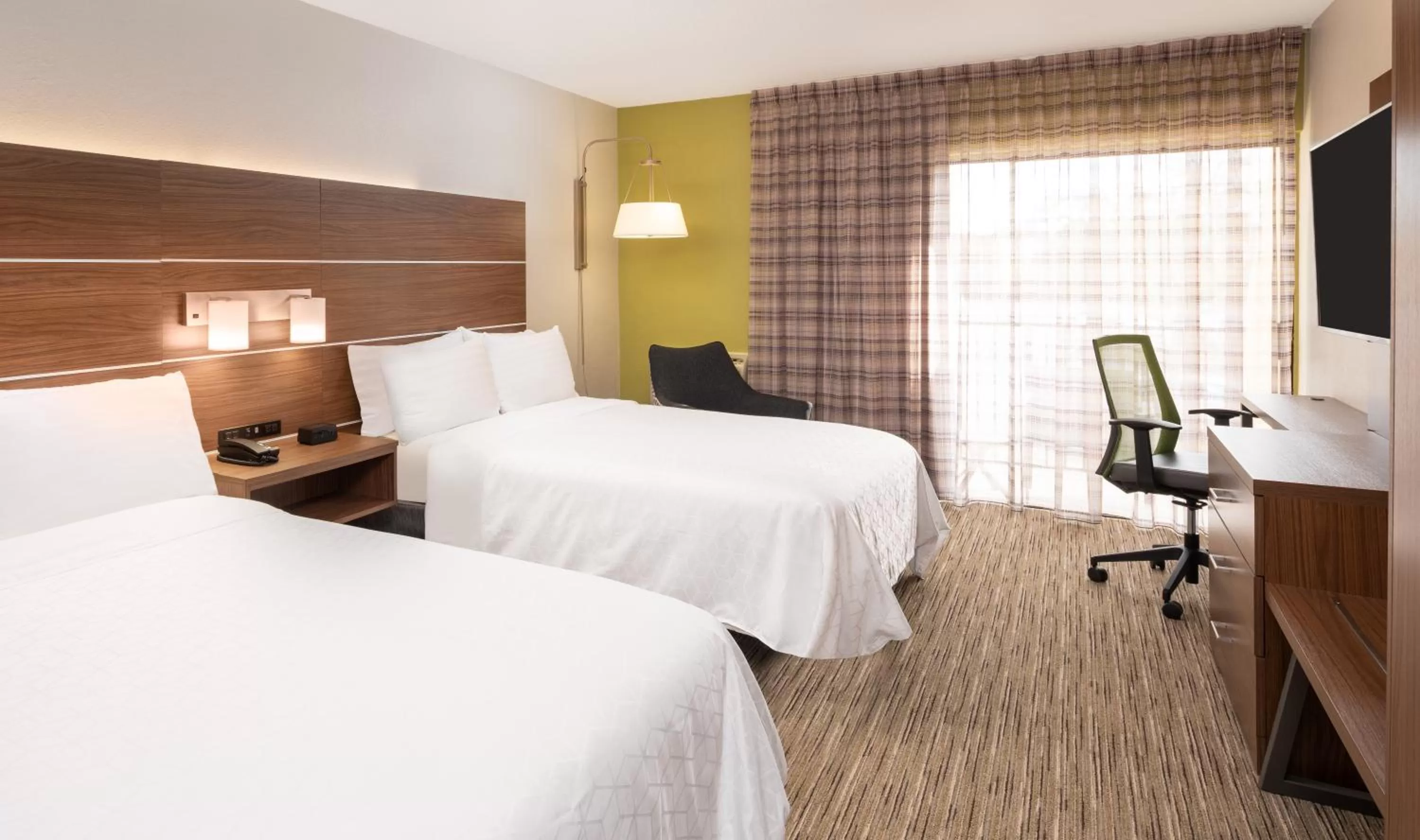 Photo of the whole room, Bed in Holiday Inn Express Boca Raton - West by IHG