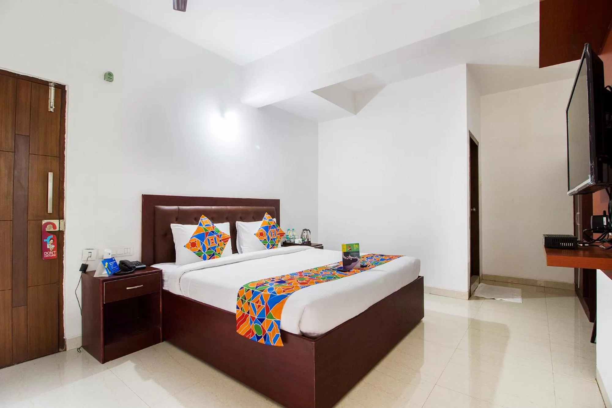 Bed in FabHotel Limestone Suites -750M from Yashoda Hospitals, Somajiguda