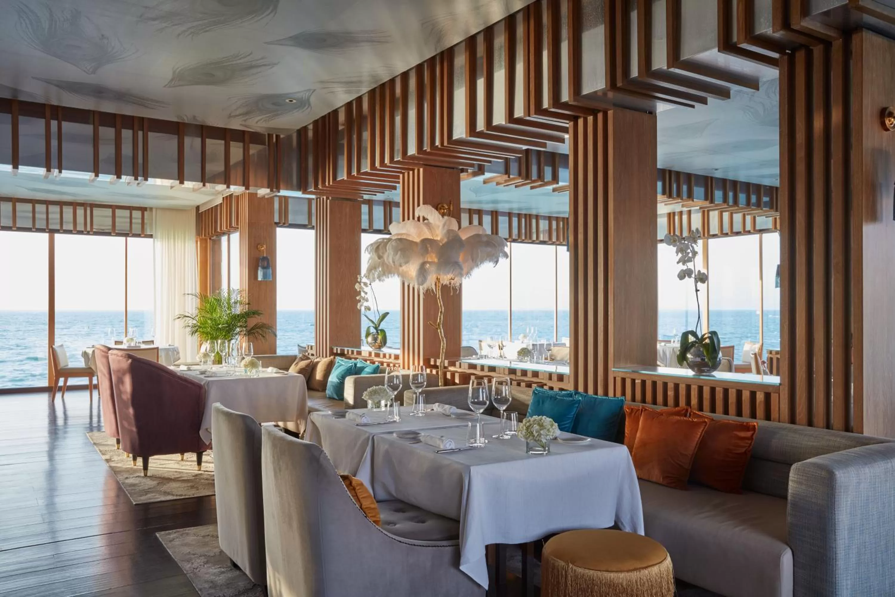 Restaurant/places to eat in Jumeirah Al Qasr Dubai