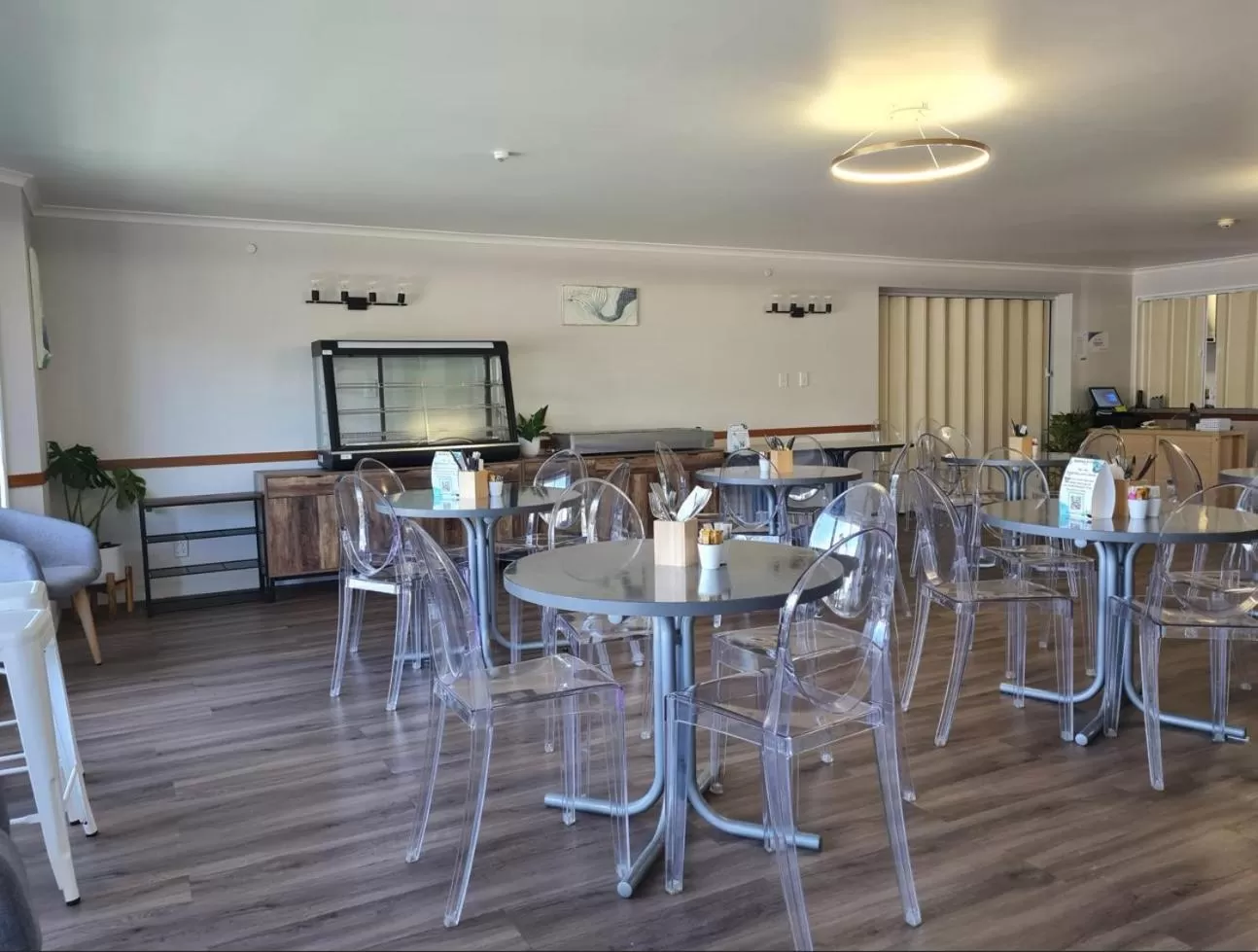 Restaurant/places to eat in Anchorage Motor Lodge