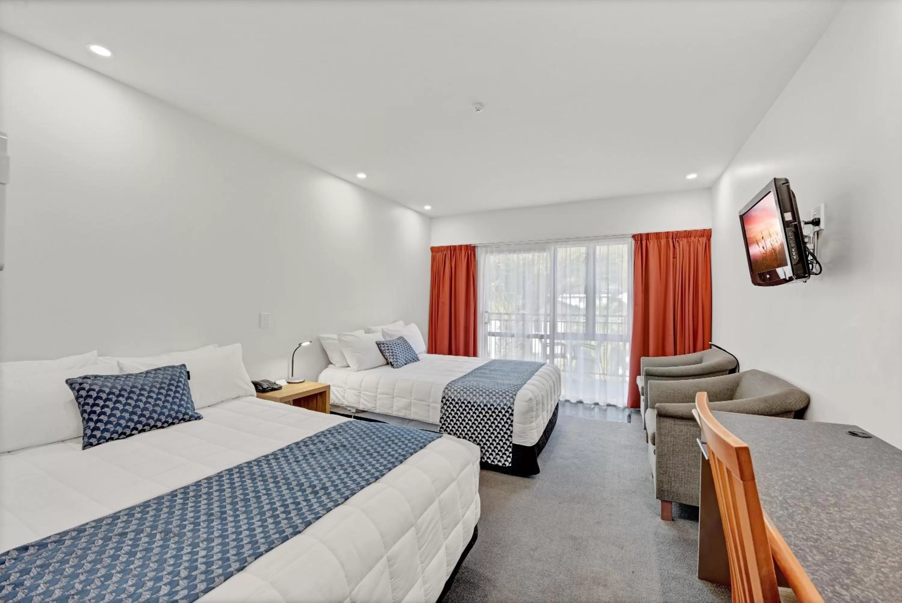 Bedroom, Bed in The Hotel Nelson