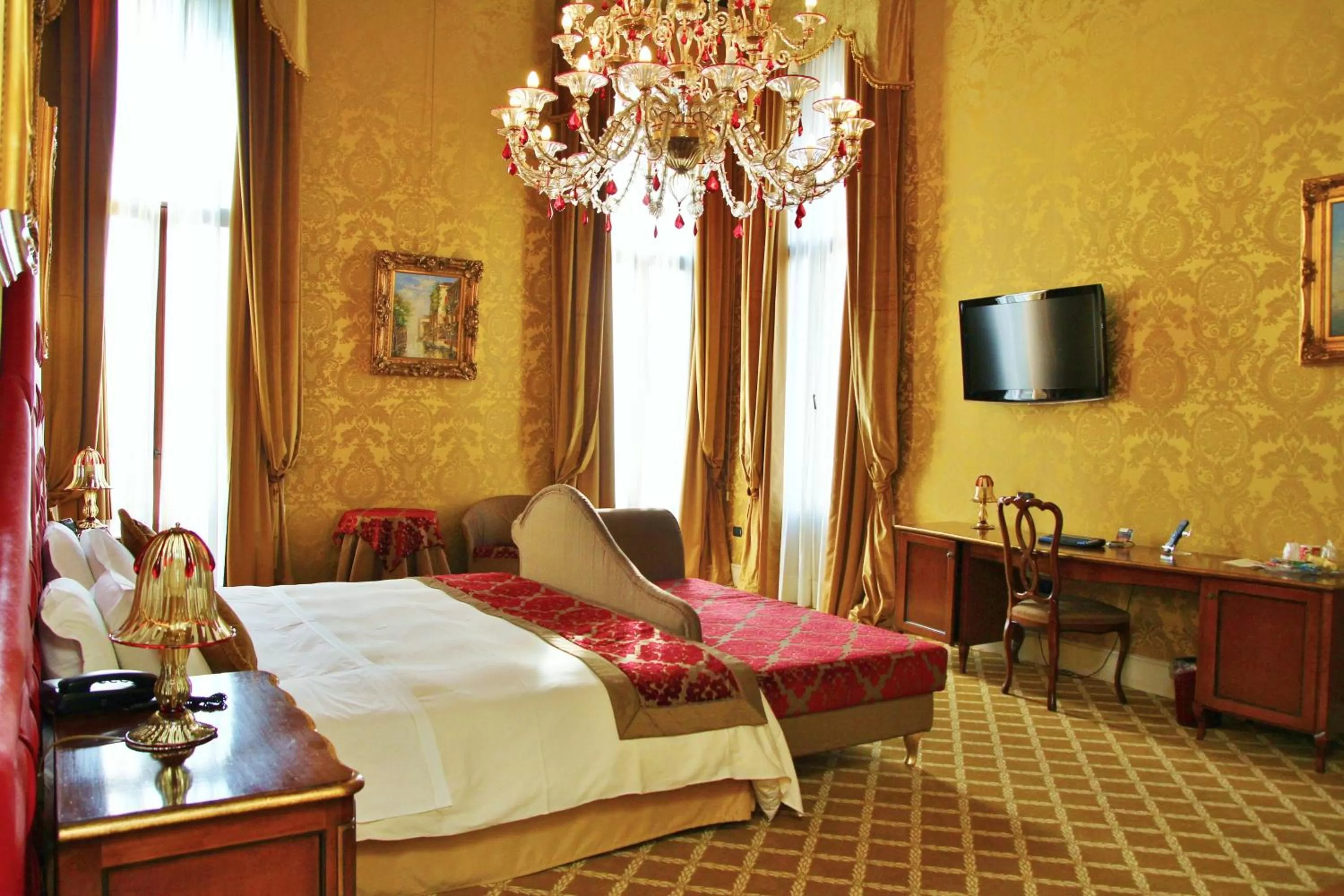 Day, Bed in Pesaro Palace