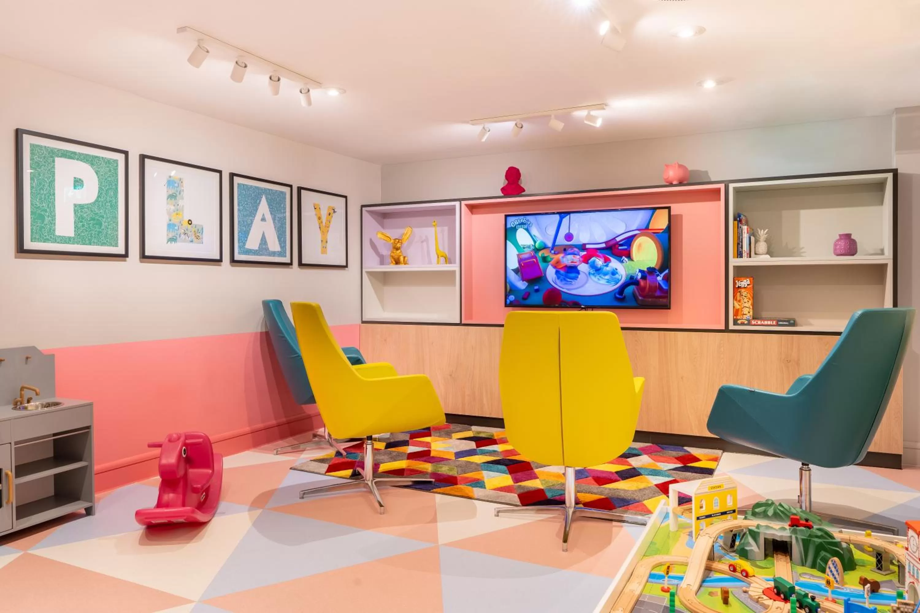 children in Holiday Inn Southampton Eastleigh by IHG