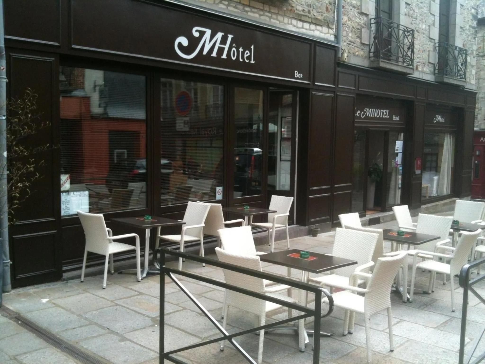 Facade/entrance in Le Minotel