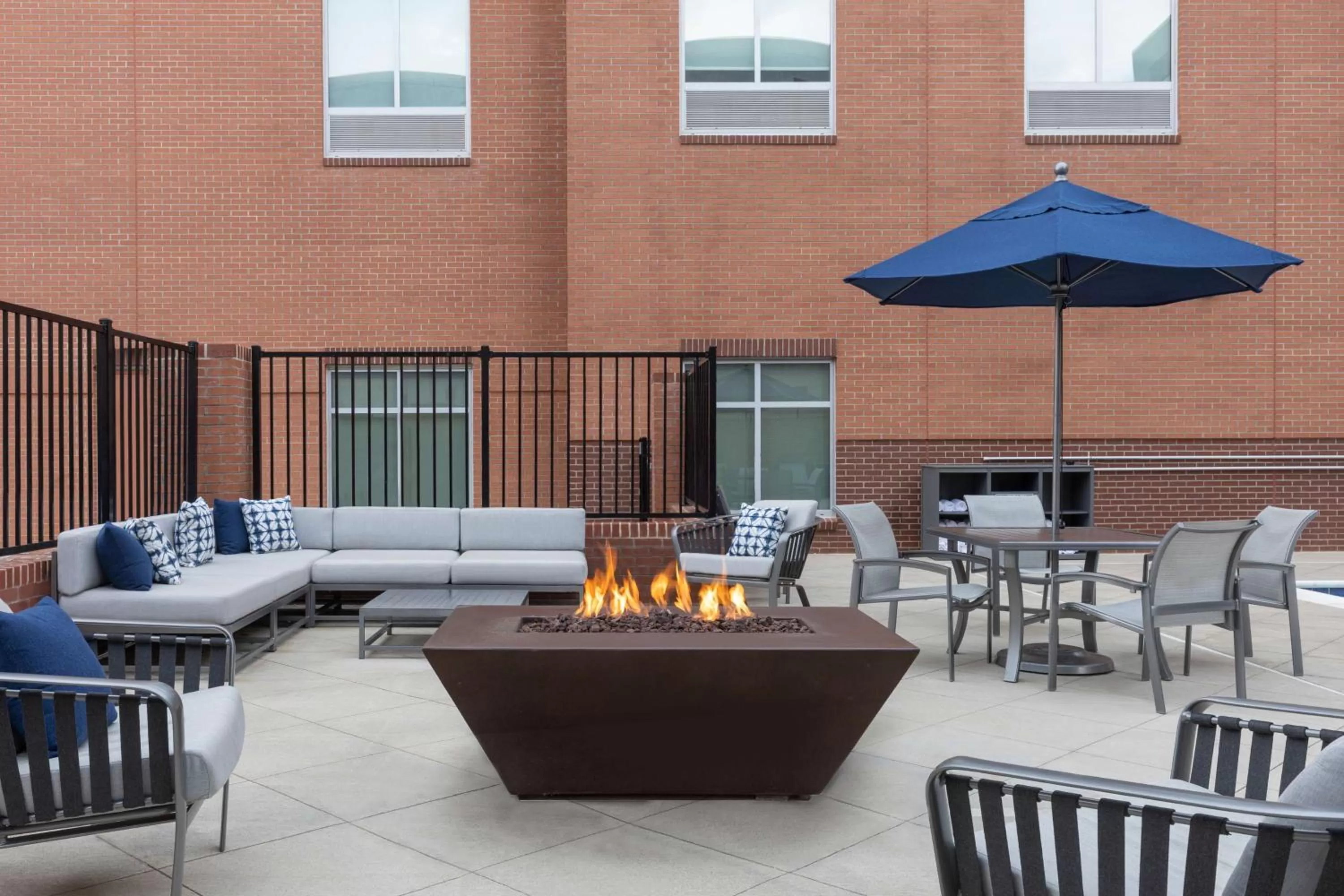 Patio in Hampton Inn Greer Greenville, Sc