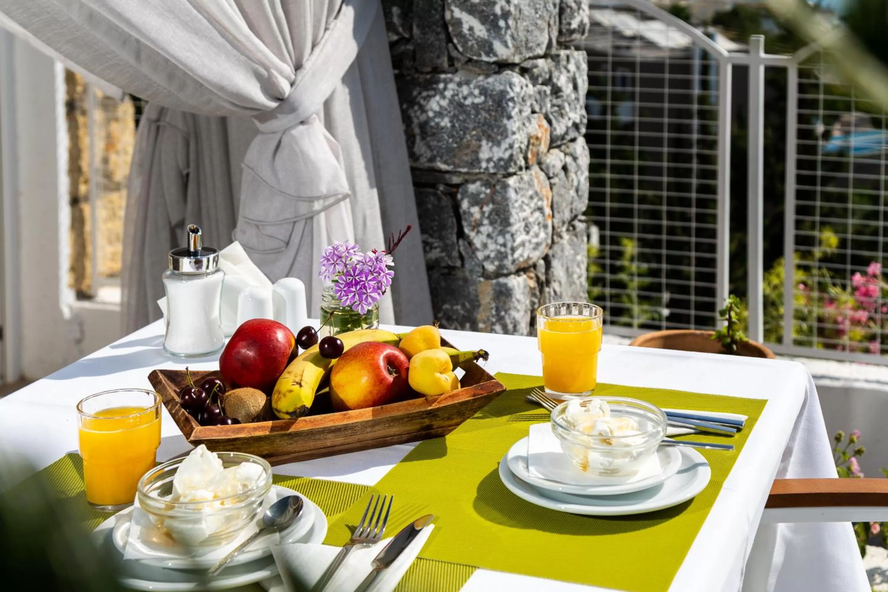 Food and drinks in Bella Vista Stegna