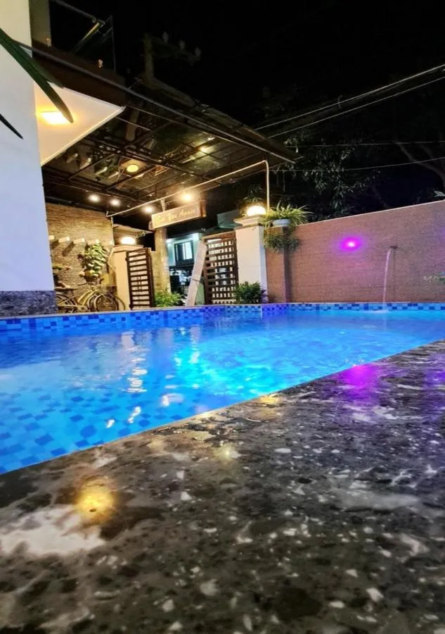Swimming pool in Riverlife Homestay