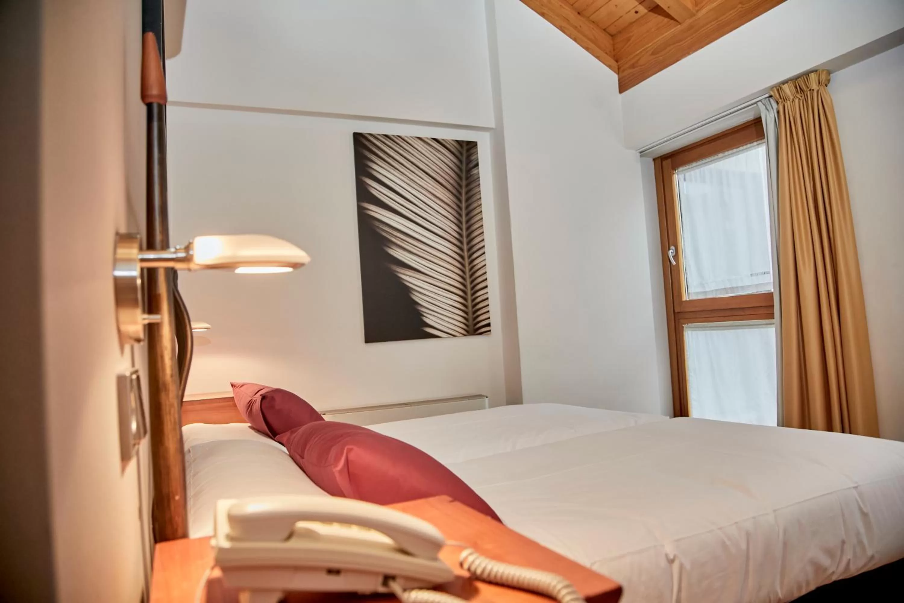 Photo of the whole room in Hotel Casa Azcona