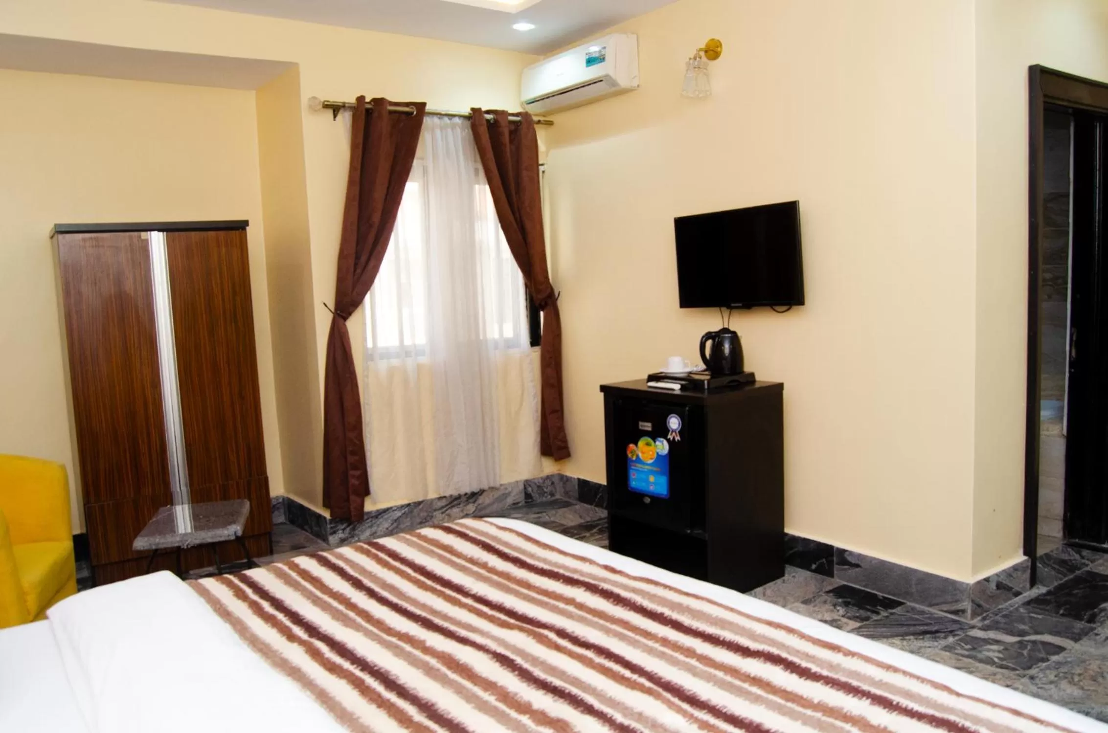 Bed in Residency Hotel Area11 Garki Abuja