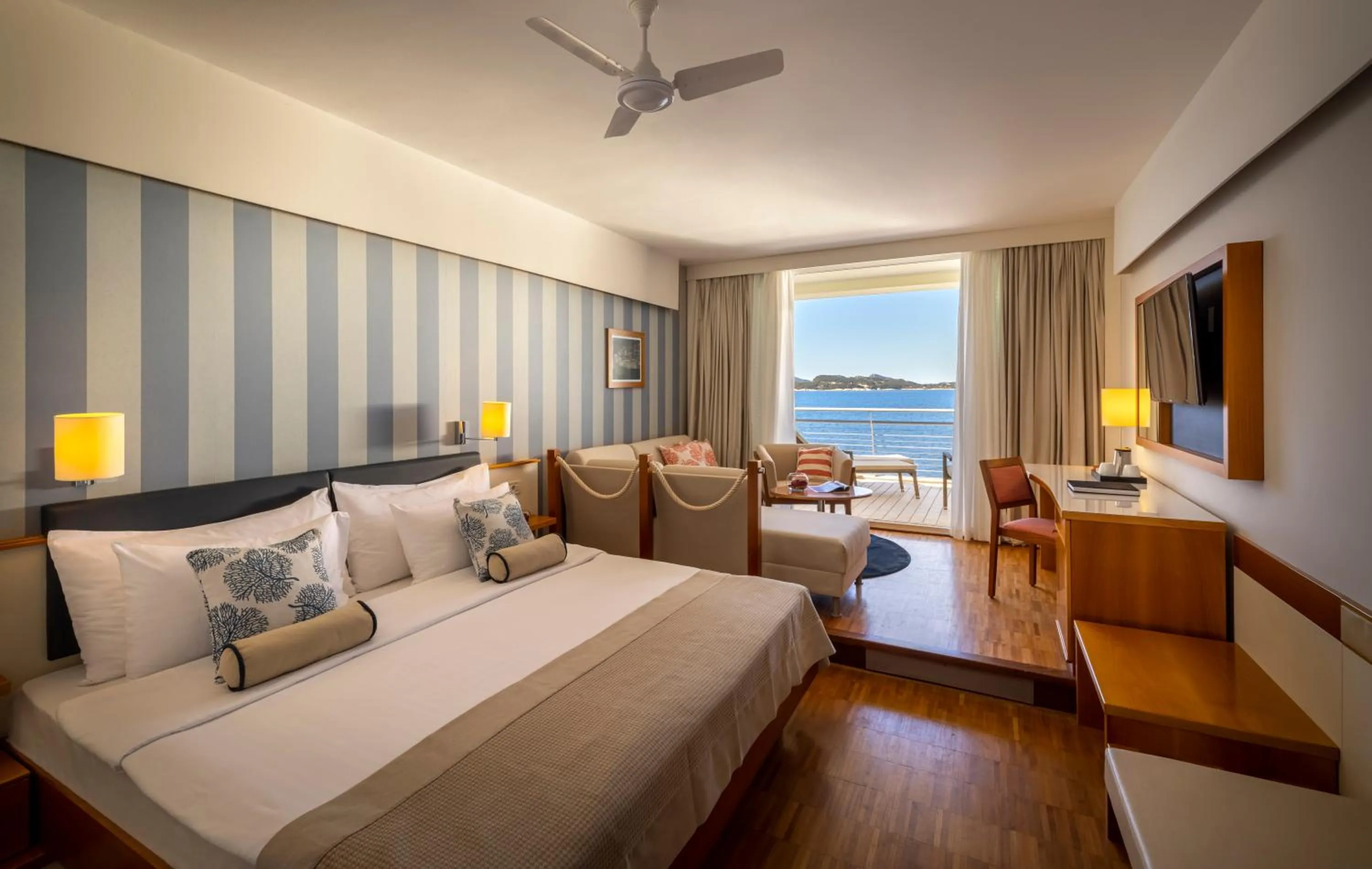 Bedroom in President Hotel, Valamar Collection