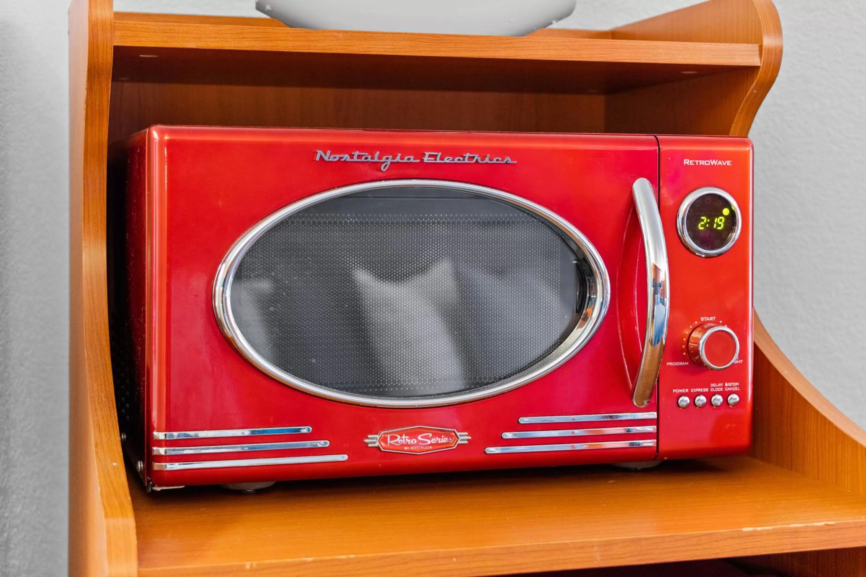 minibar in Americana Inn Motel