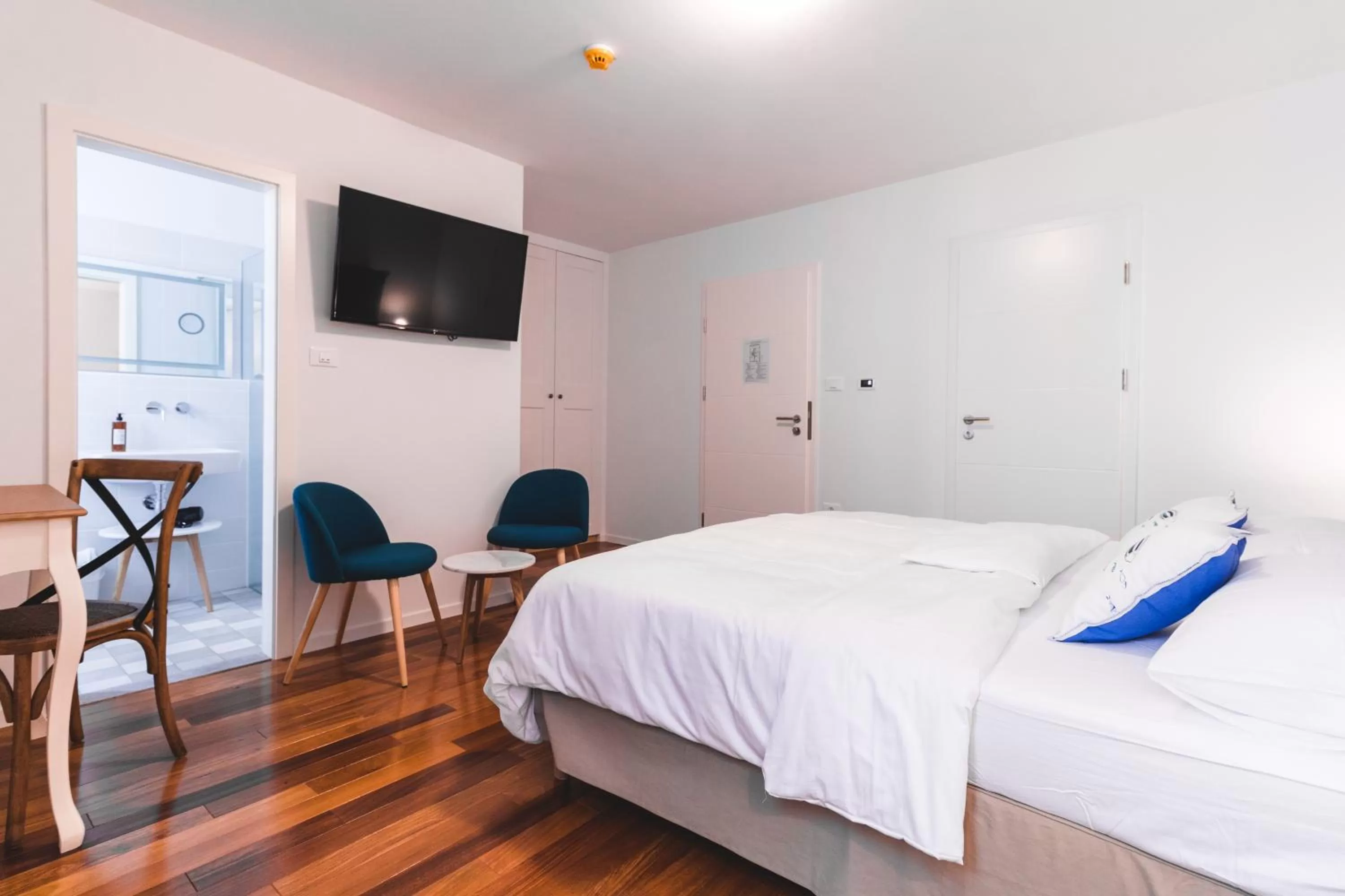 Bed in Second Life in Piran - Hotel Zala Piran with private parking and shuttle service