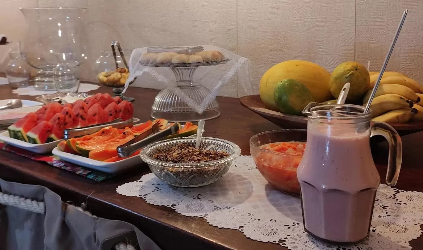 Breakfast in Hibiscos Pousada