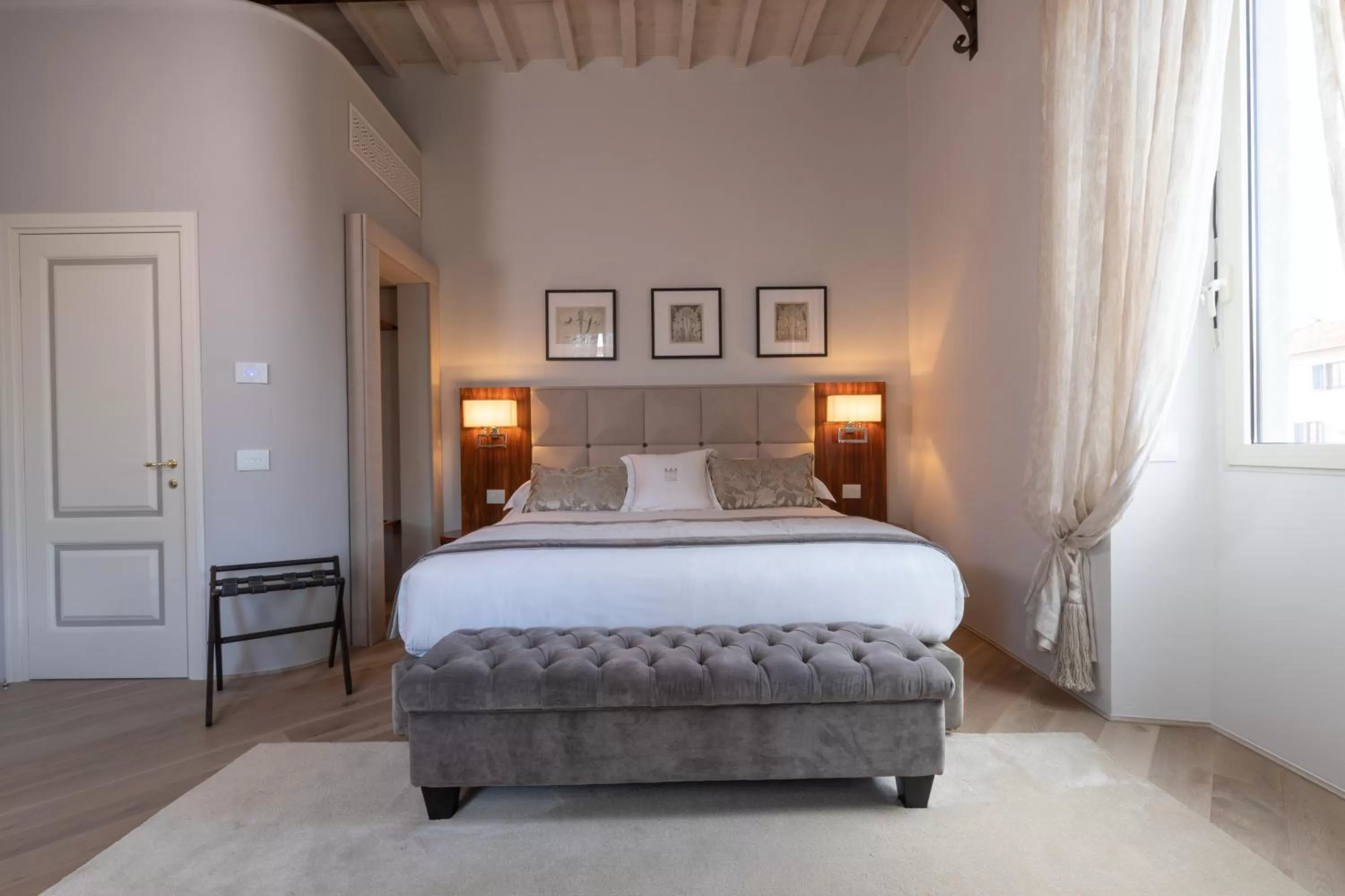 Bed in Donati Luxury Tower Suites