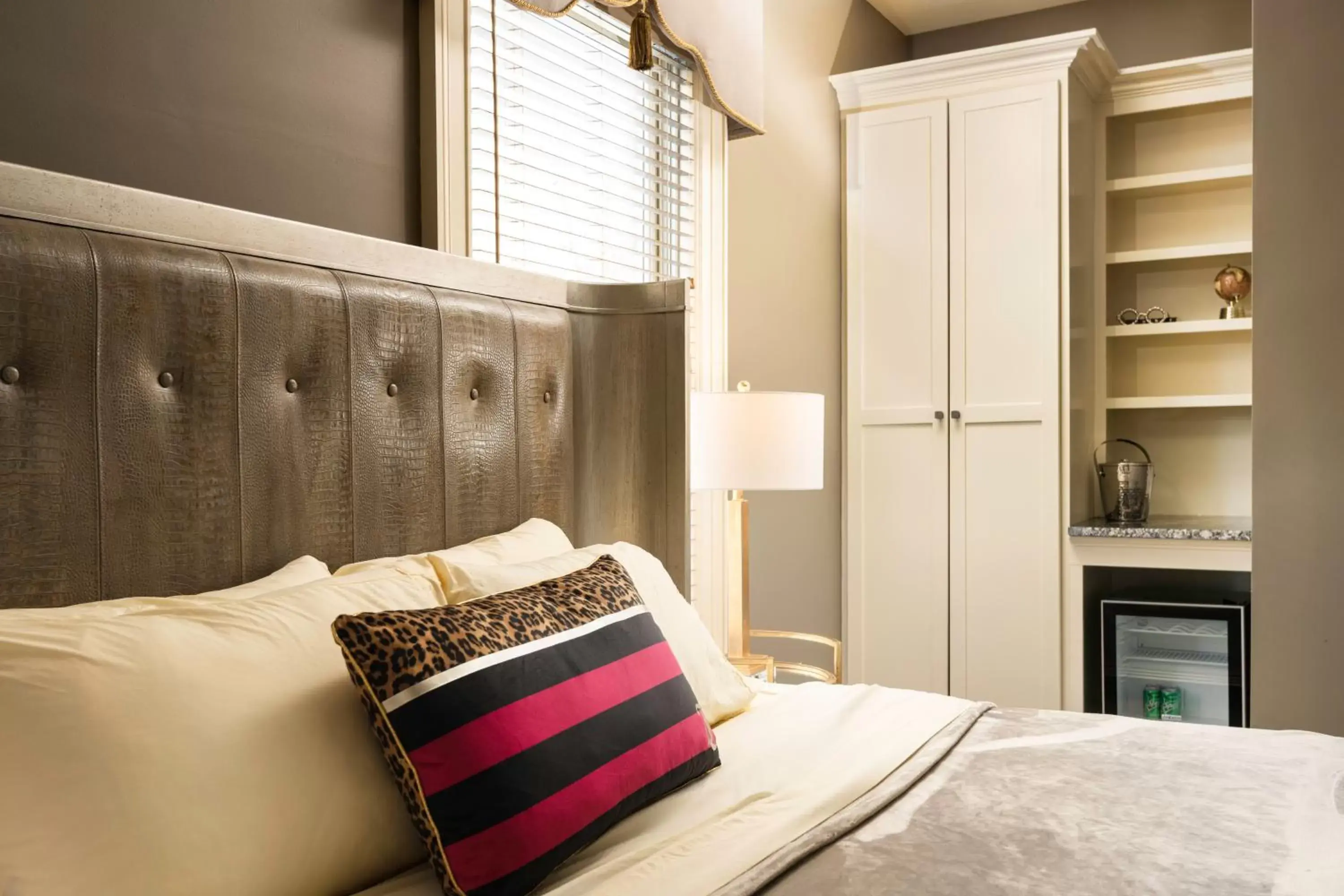 Deluxe King Suite in The Edward Buffalo Deluxe King Suite in The Edward Buffalo