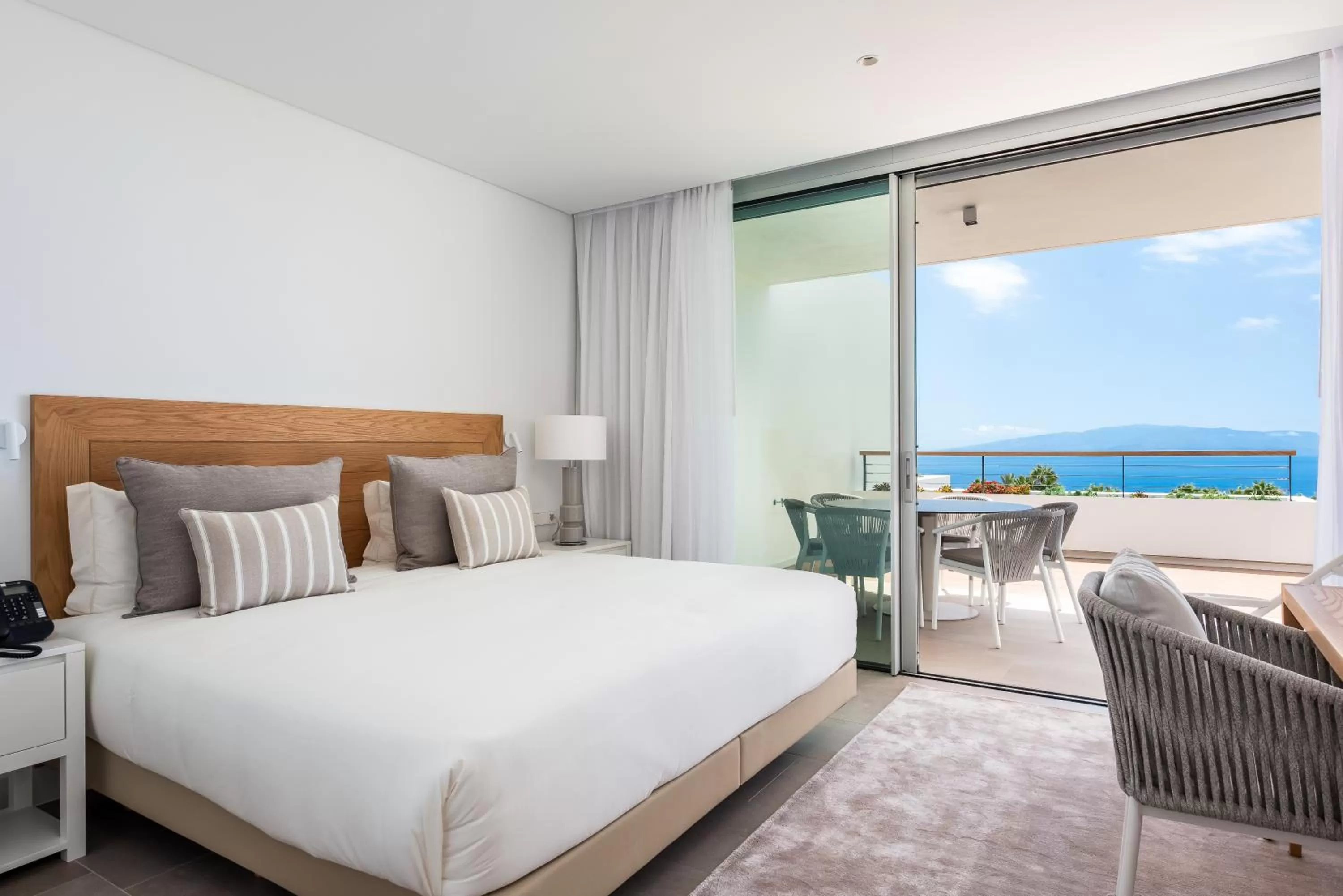 Bedroom, Bed in Los Jardines de Abama Suites & Villas