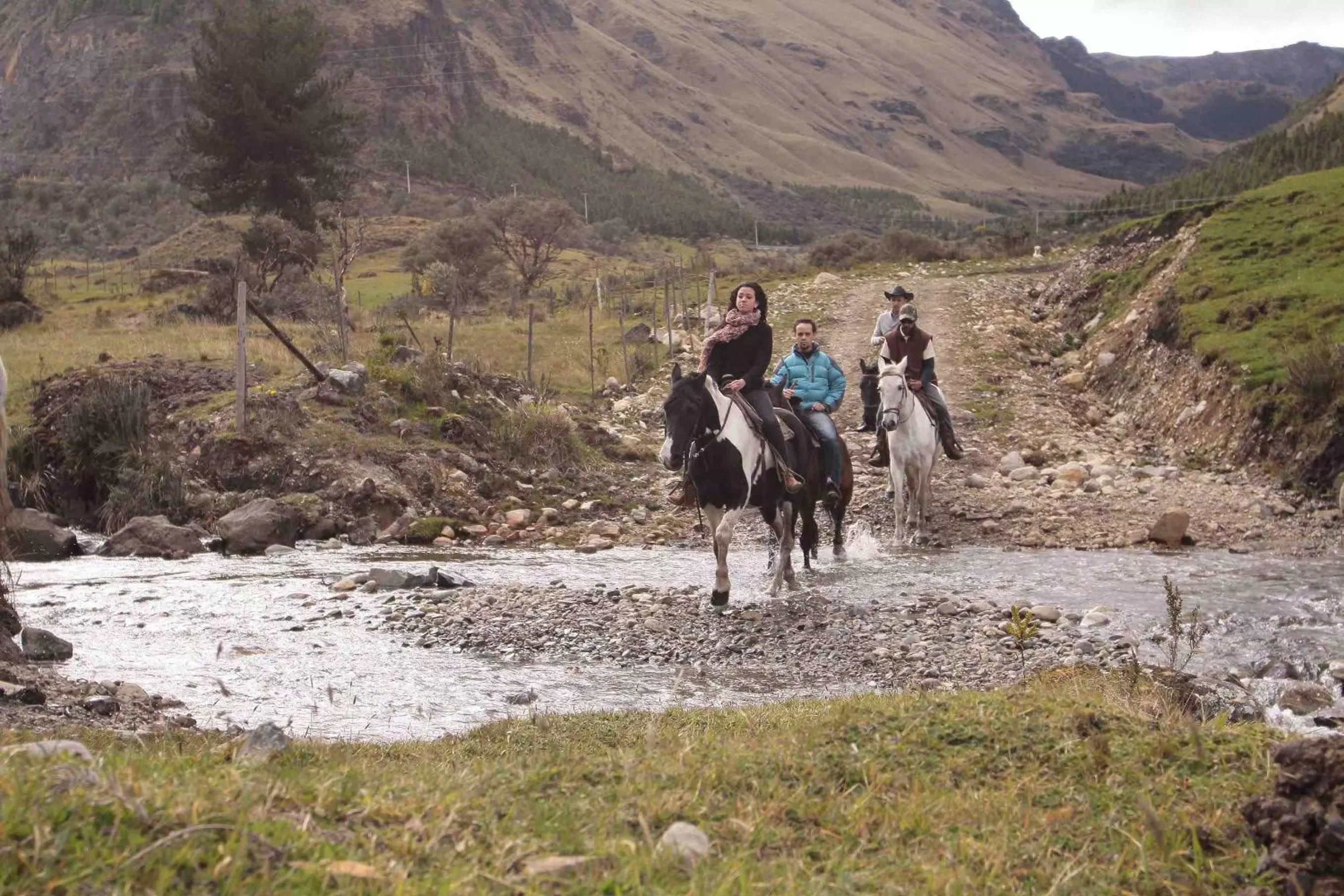 Horse-riding, Horseback Riding in Hacienda Hostería Dos Chorreras
