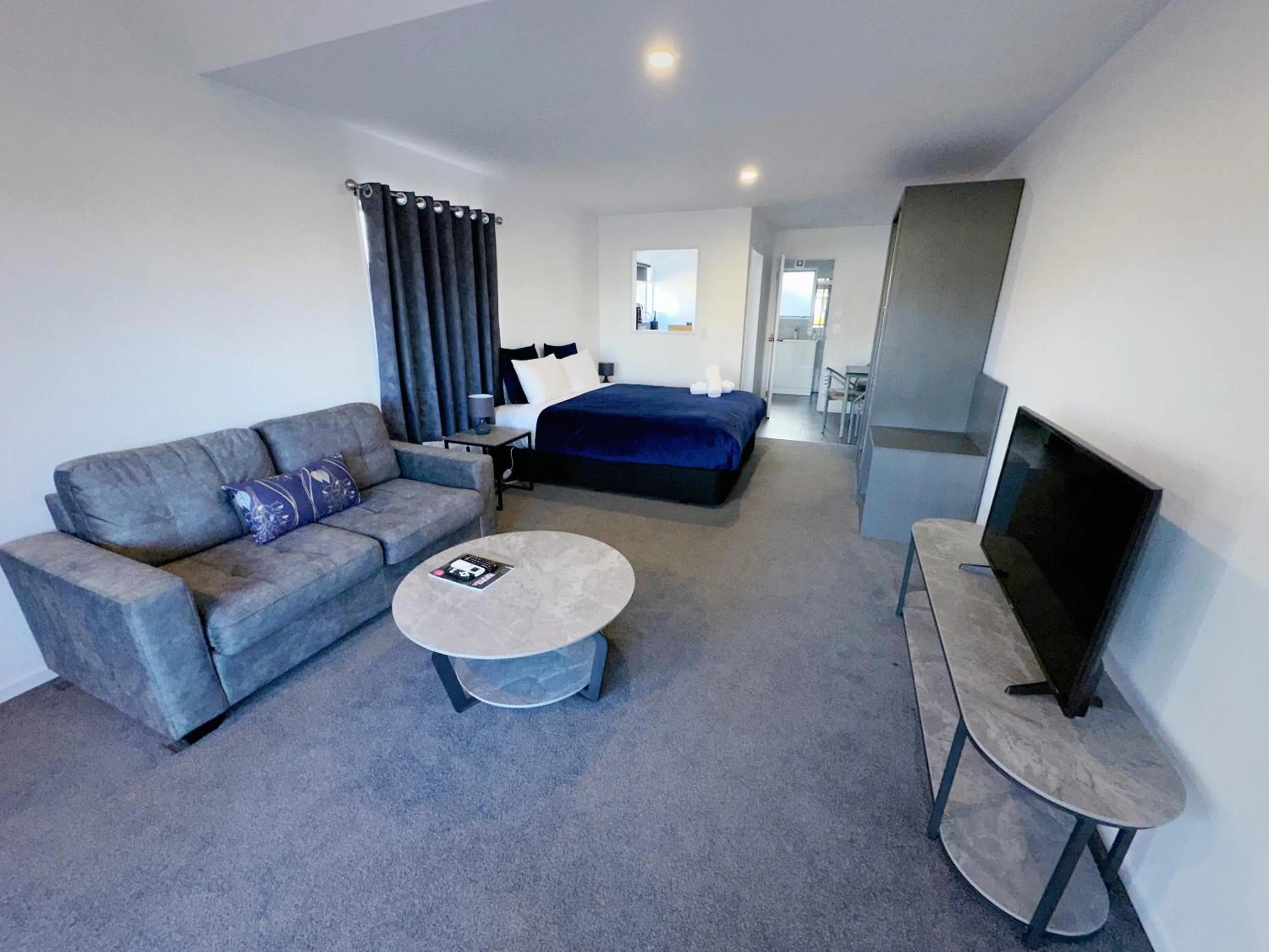 Photo of the whole room in Brylin Motel