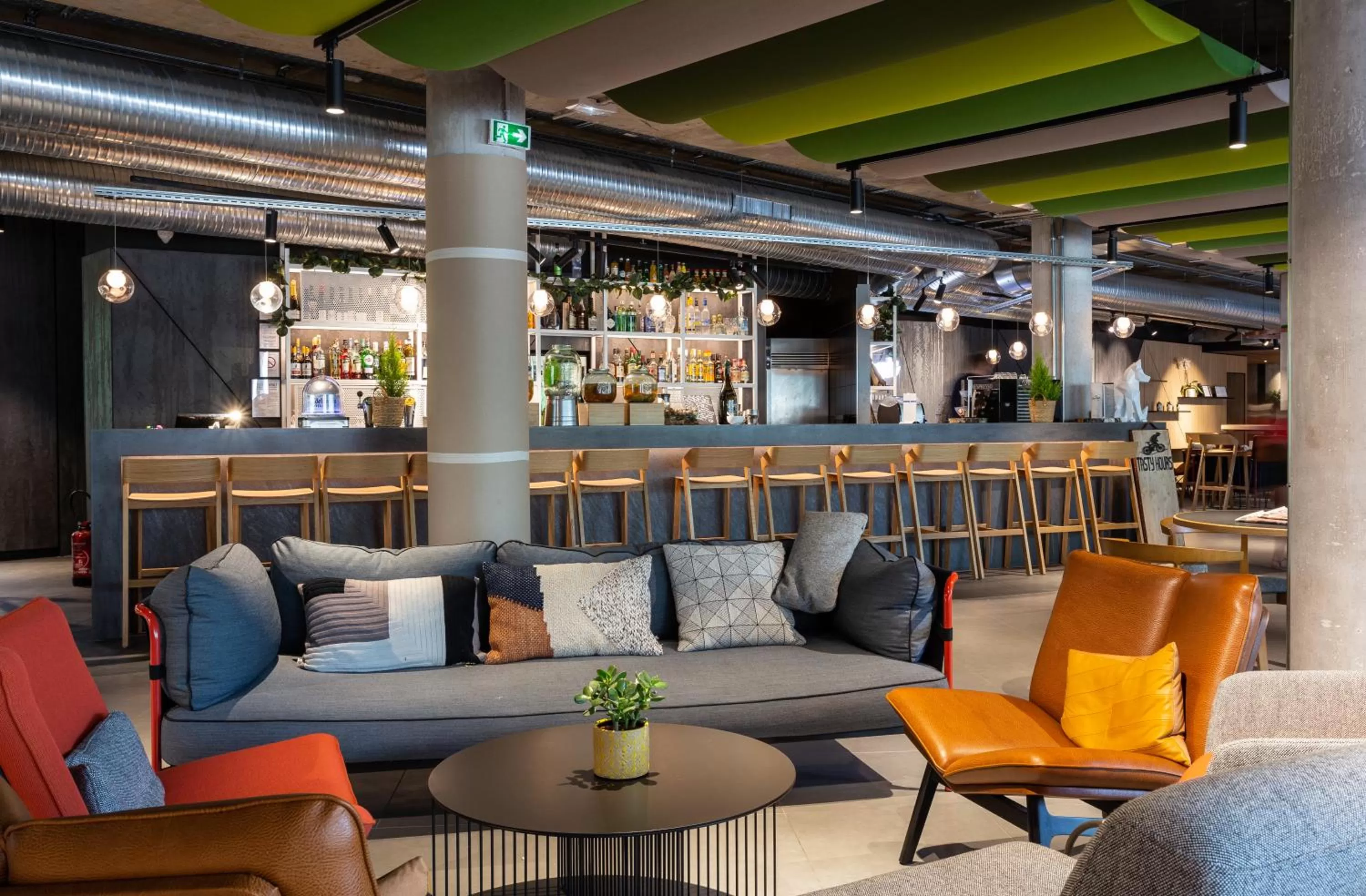 Restaurant/places to eat in Novotel Annecy Centre