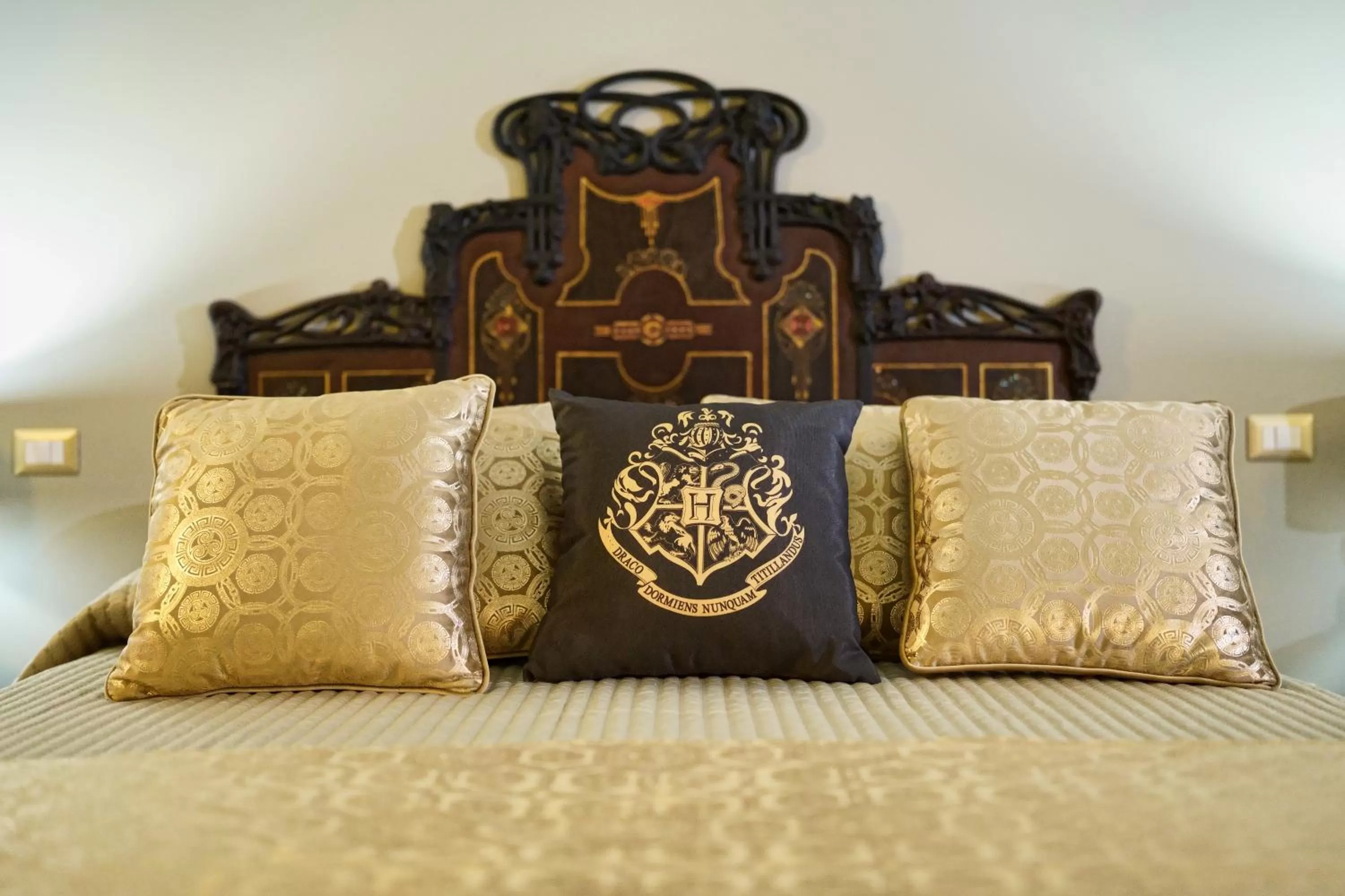 Home dentro il teatro