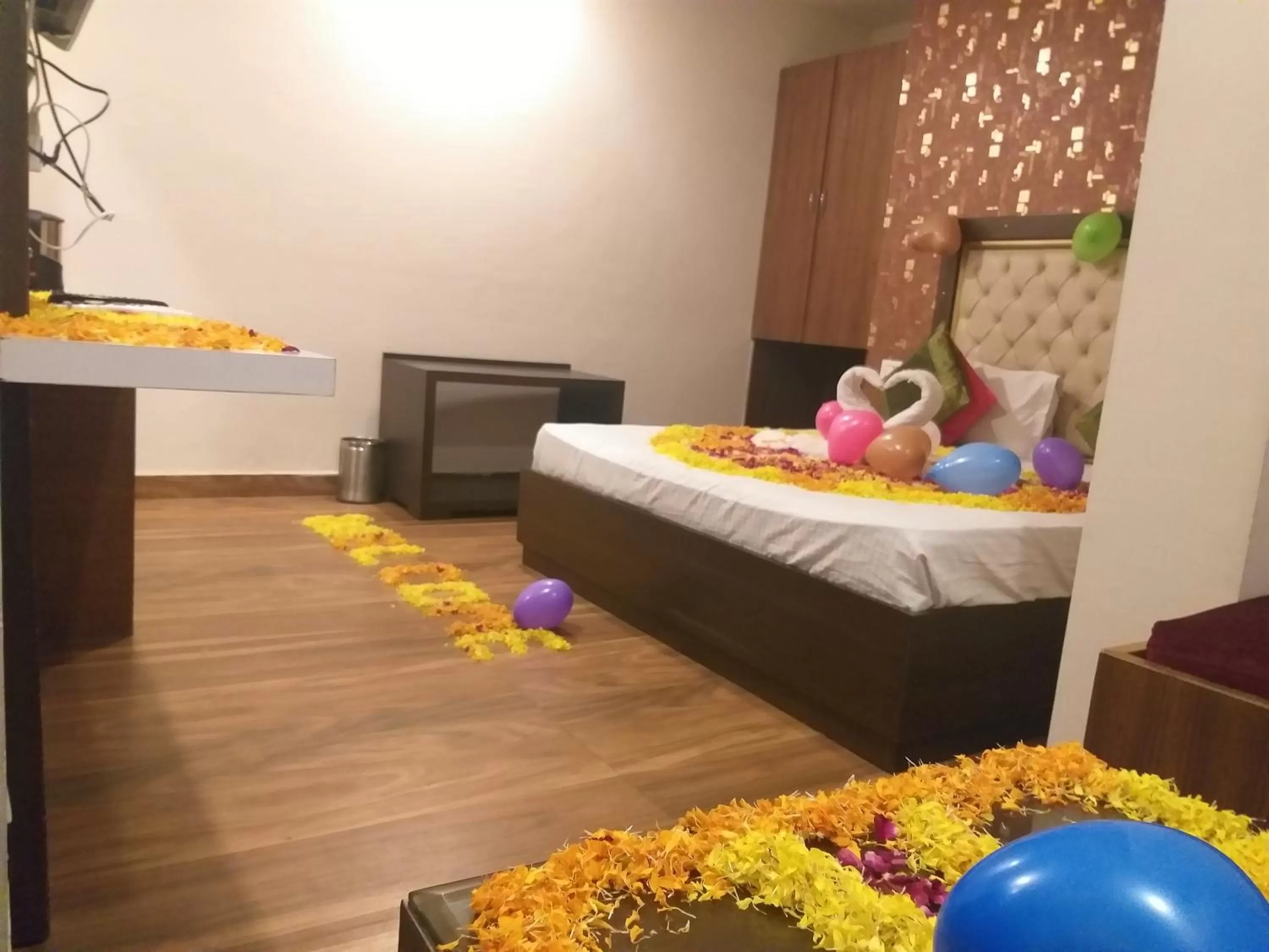 Photo of the whole room in Hotel Ambika Resort Manali