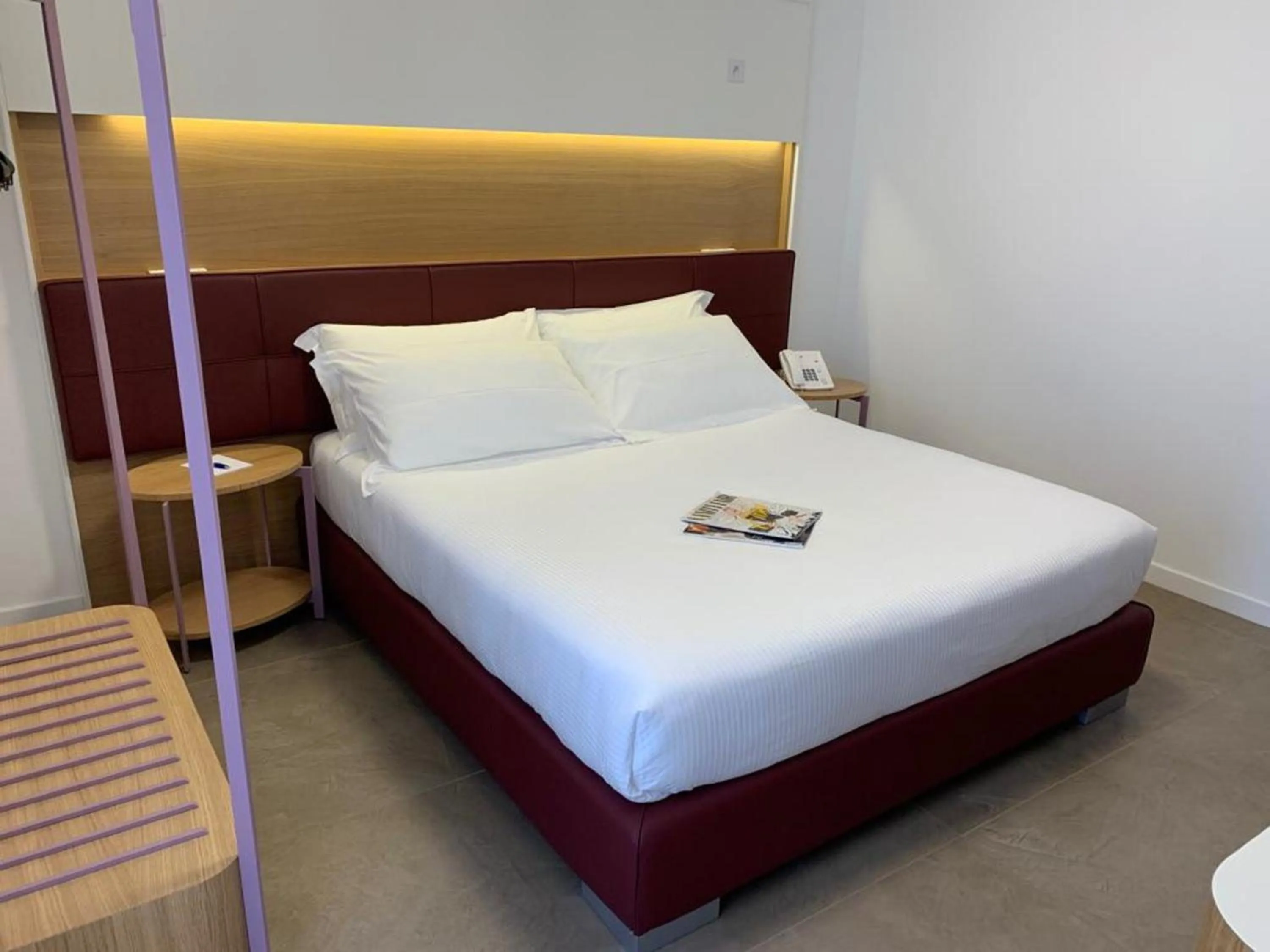 Bedroom, Bed in M&F Hotel