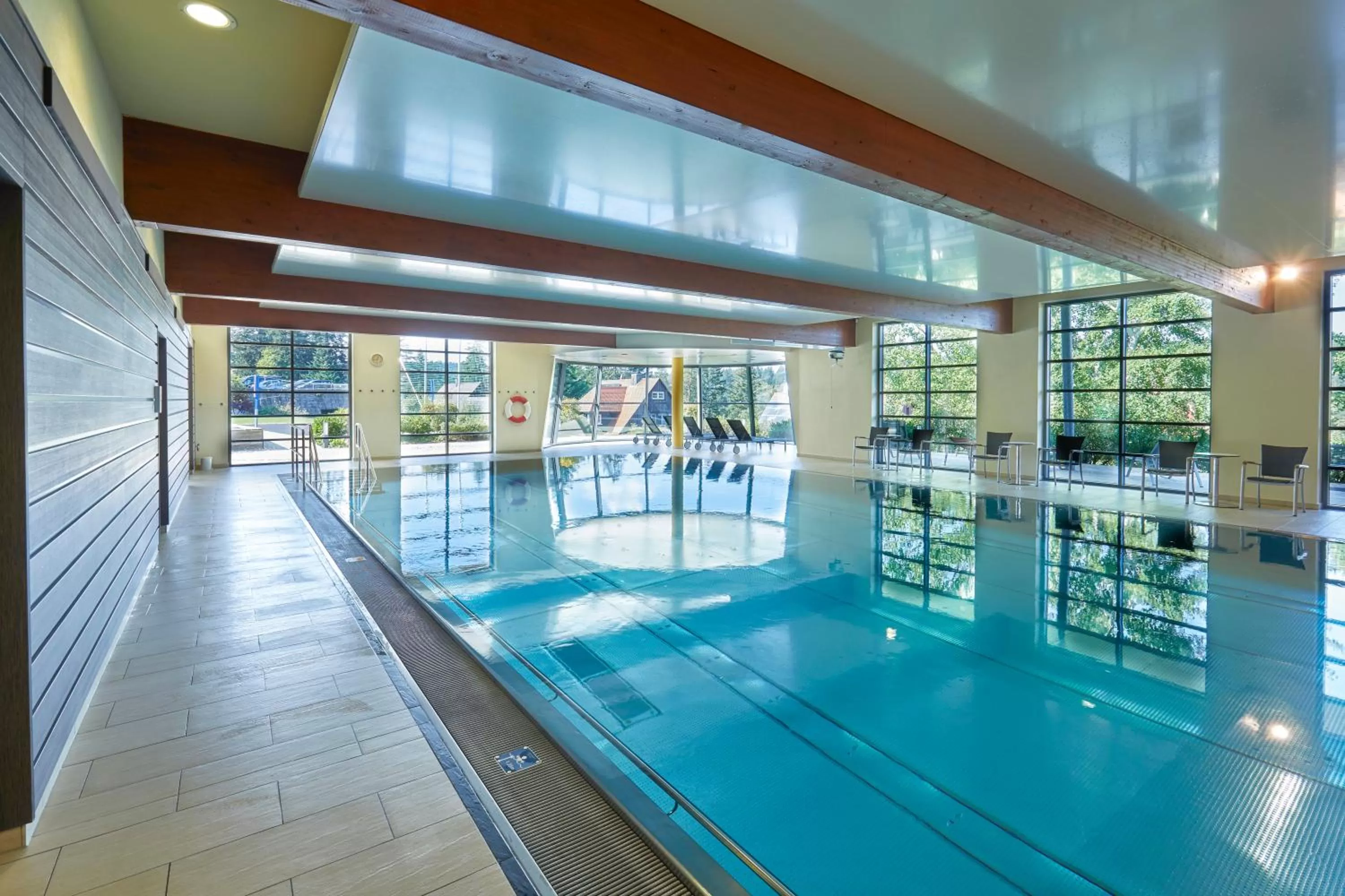 Swimming pool in Hotel Teuchelwald