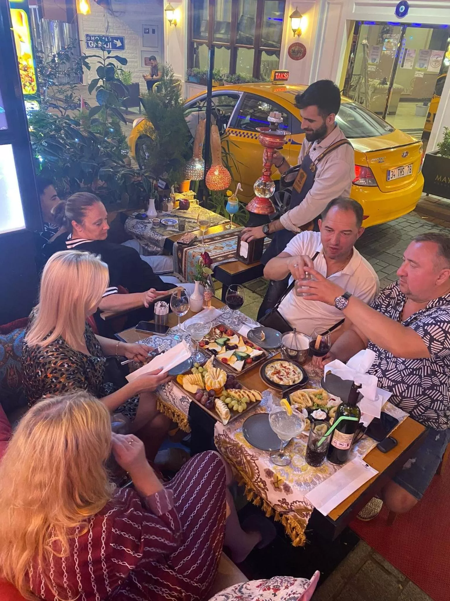 Restaurant/places to eat in Ethnica Hotel Old City