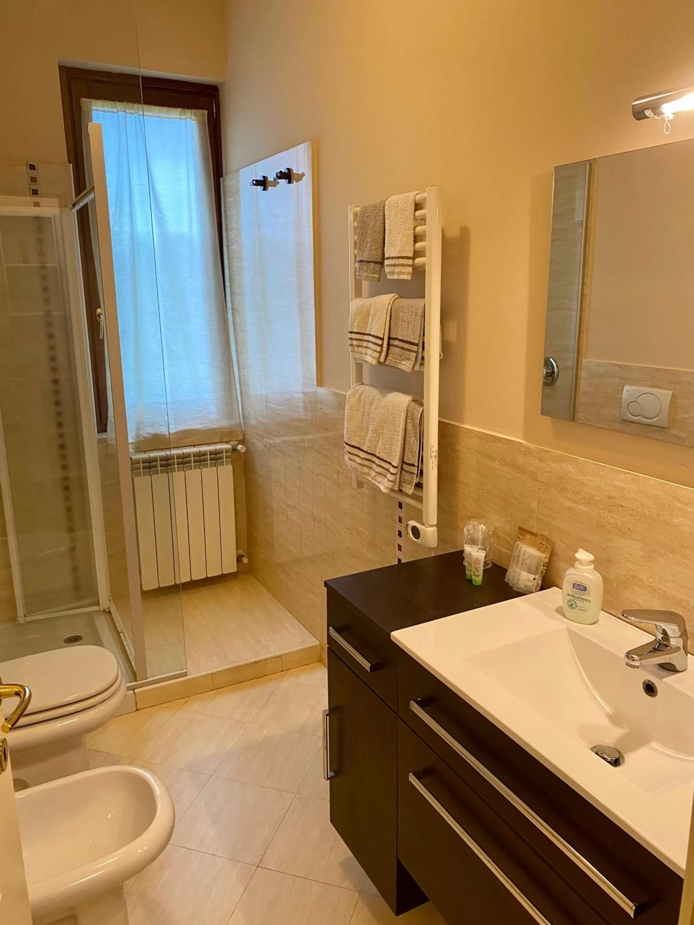 Bathroom in La Casa Di Campagna Sul Garda