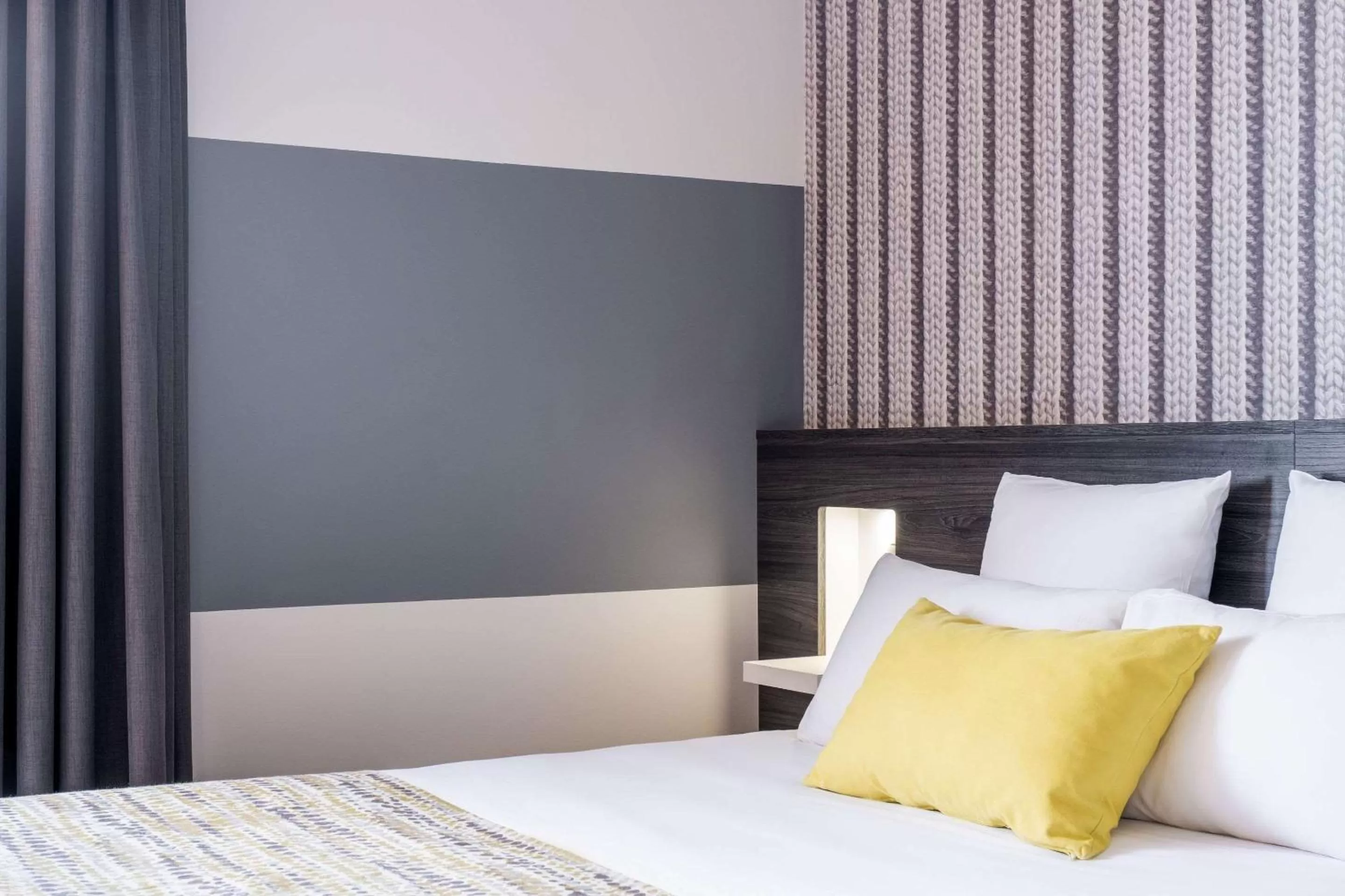 Photo of the whole room, Bed in Best Western Hôtel Agen Le Passage, Agen Sud