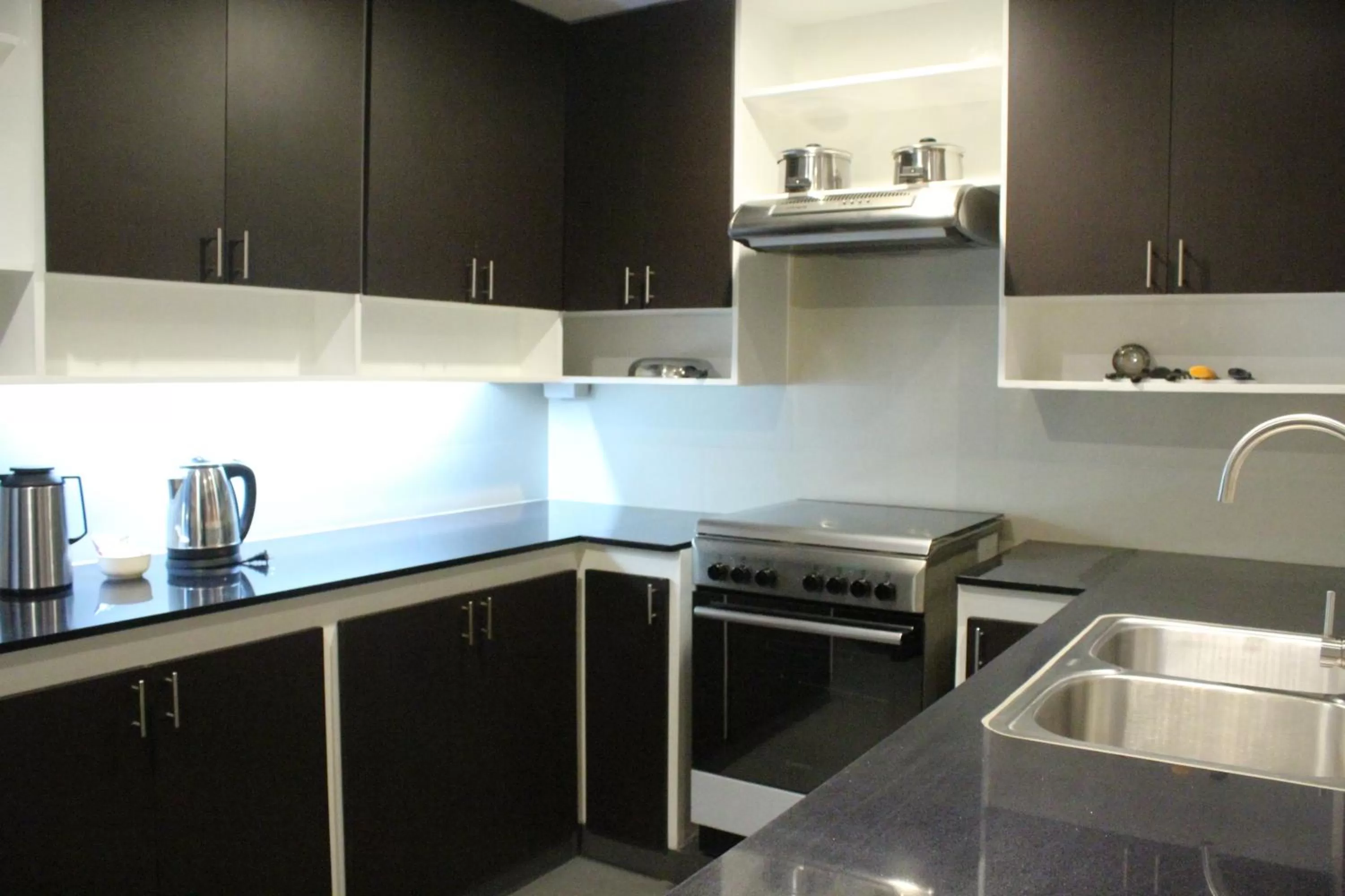 Kitchen or kitchenette in Copacabana Apartment Hotel