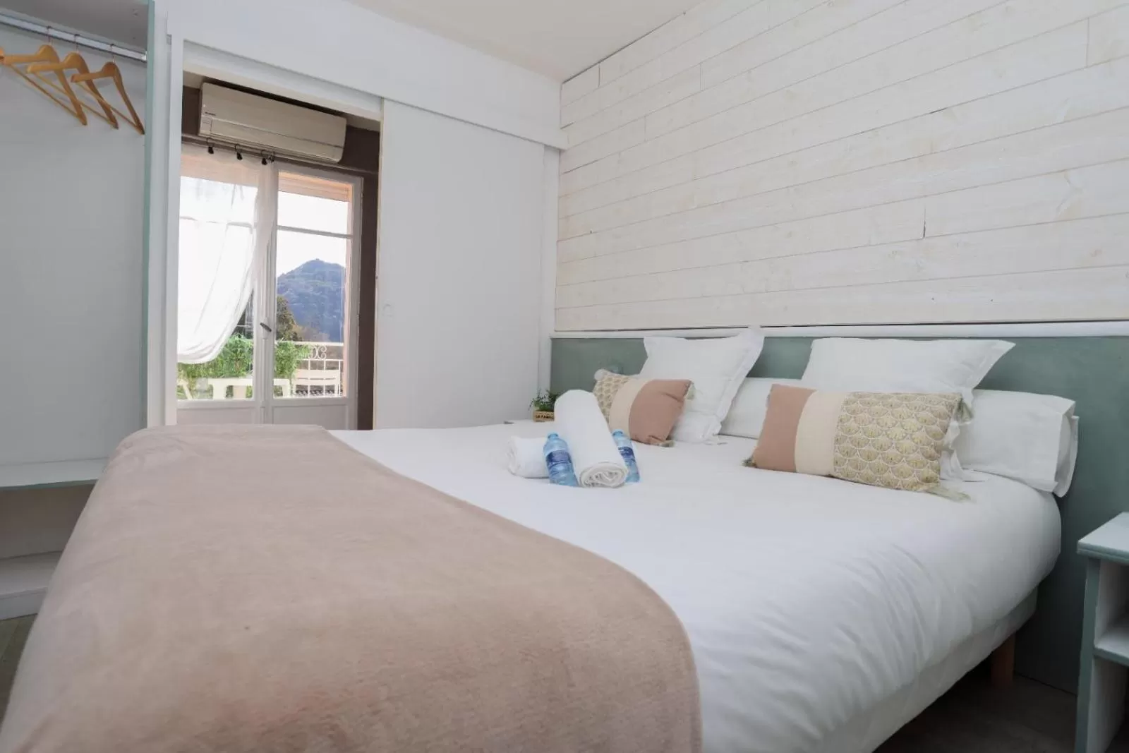 Bed in Hostellerie LE PANEL