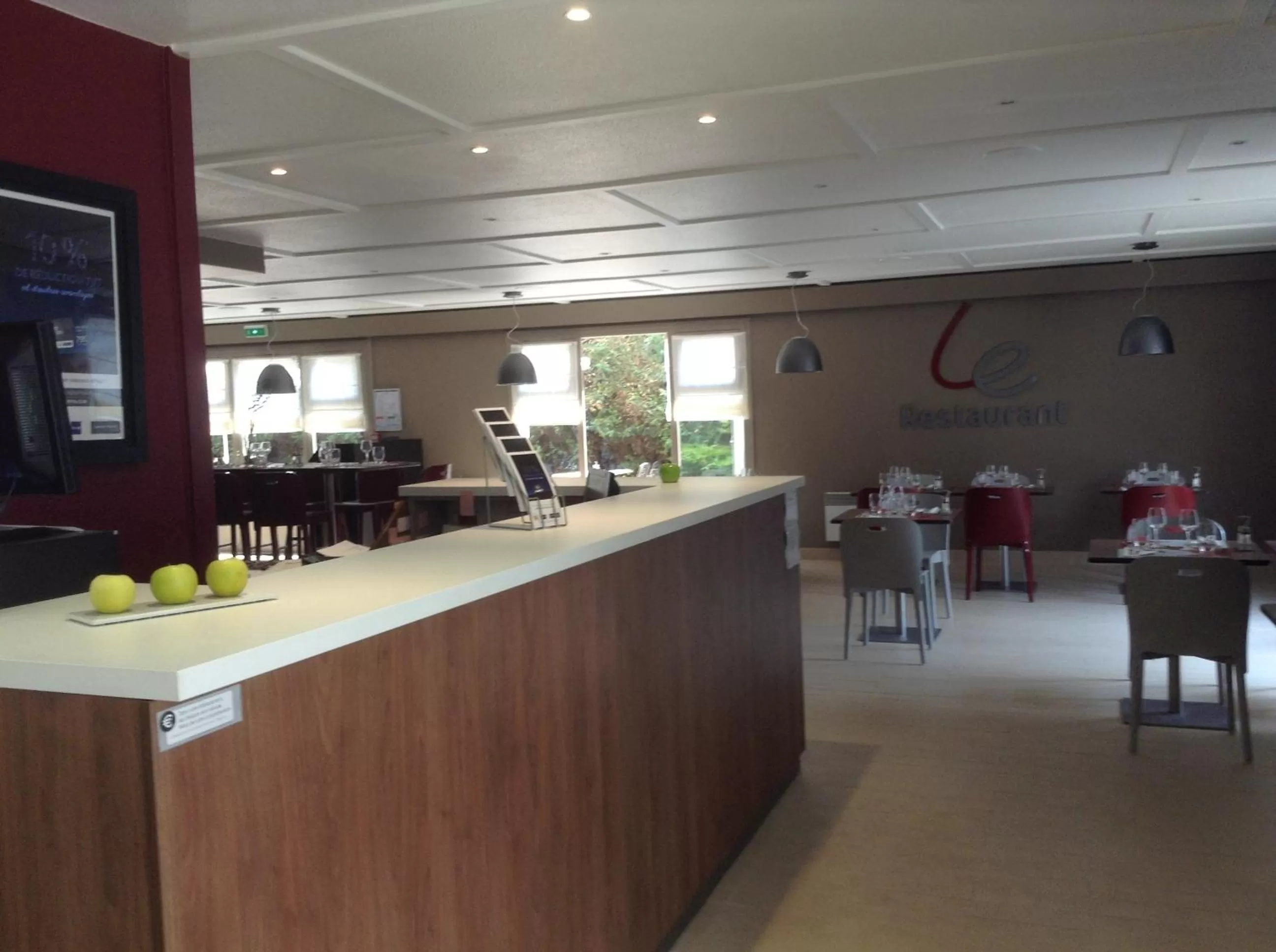 Lobby or reception in Campanile Lille - Seclin