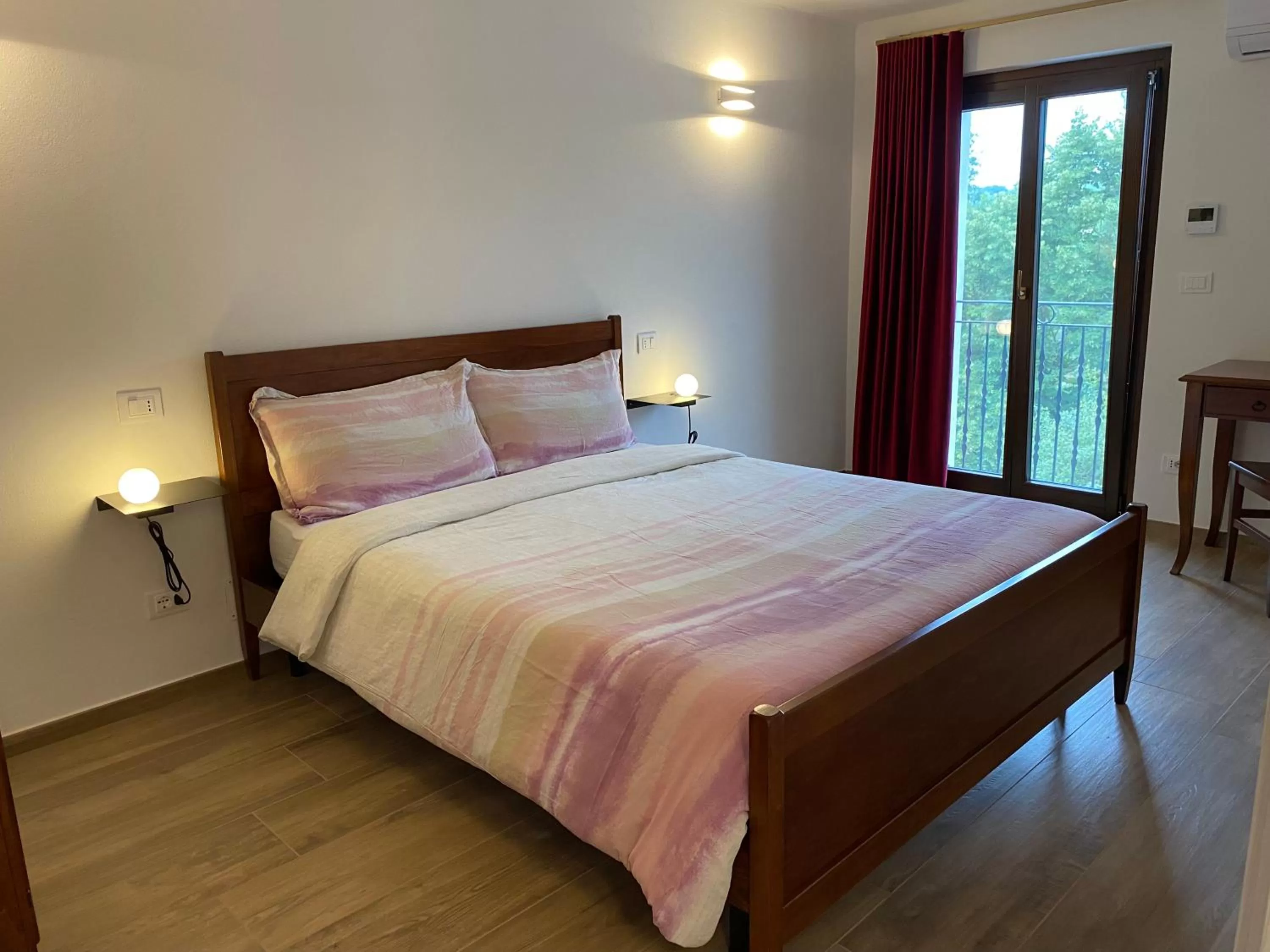 Bedroom, Bed in Villa Vigneto