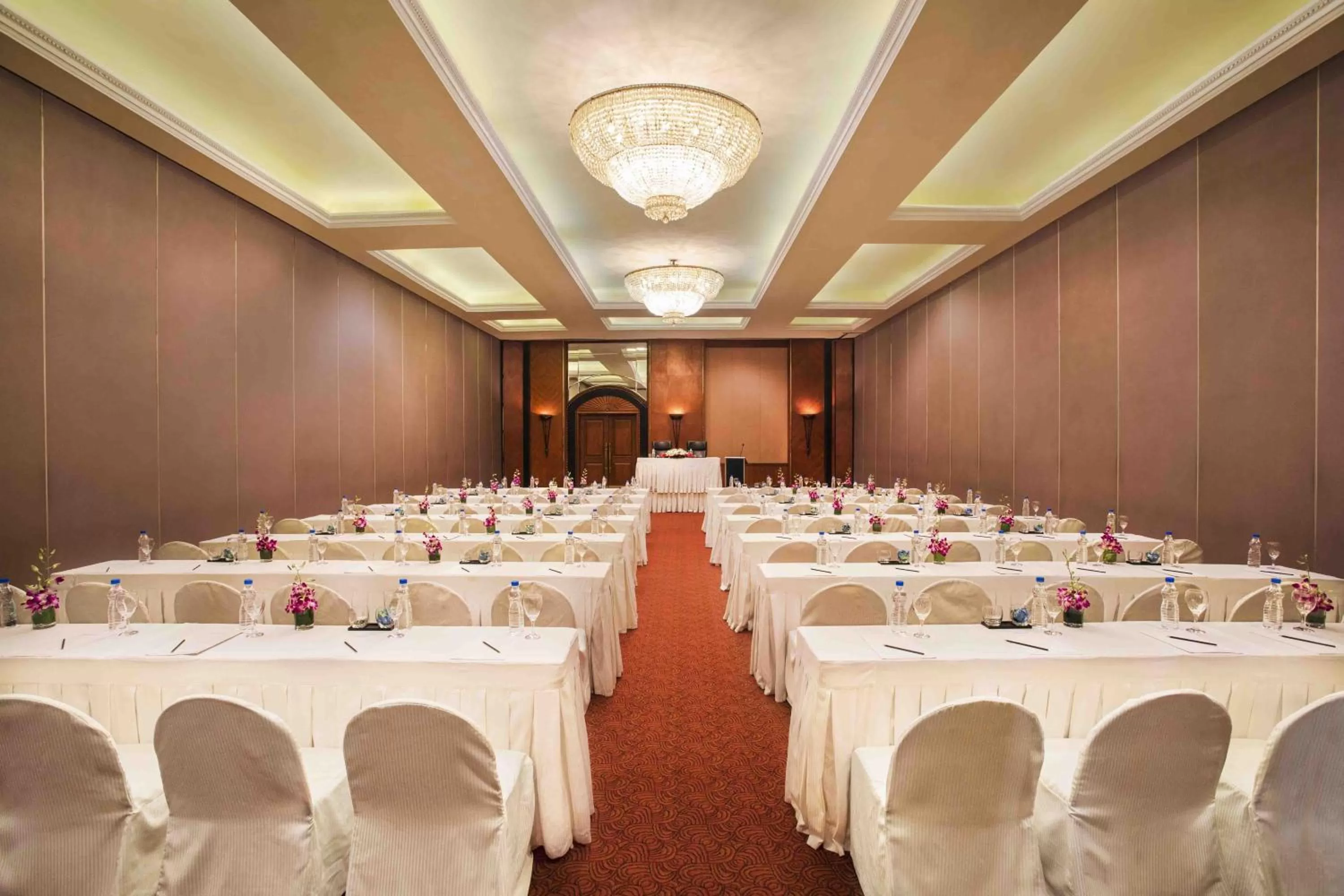 Banquet/Function facilities in Eros Hotel New Delhi, Nehru Place