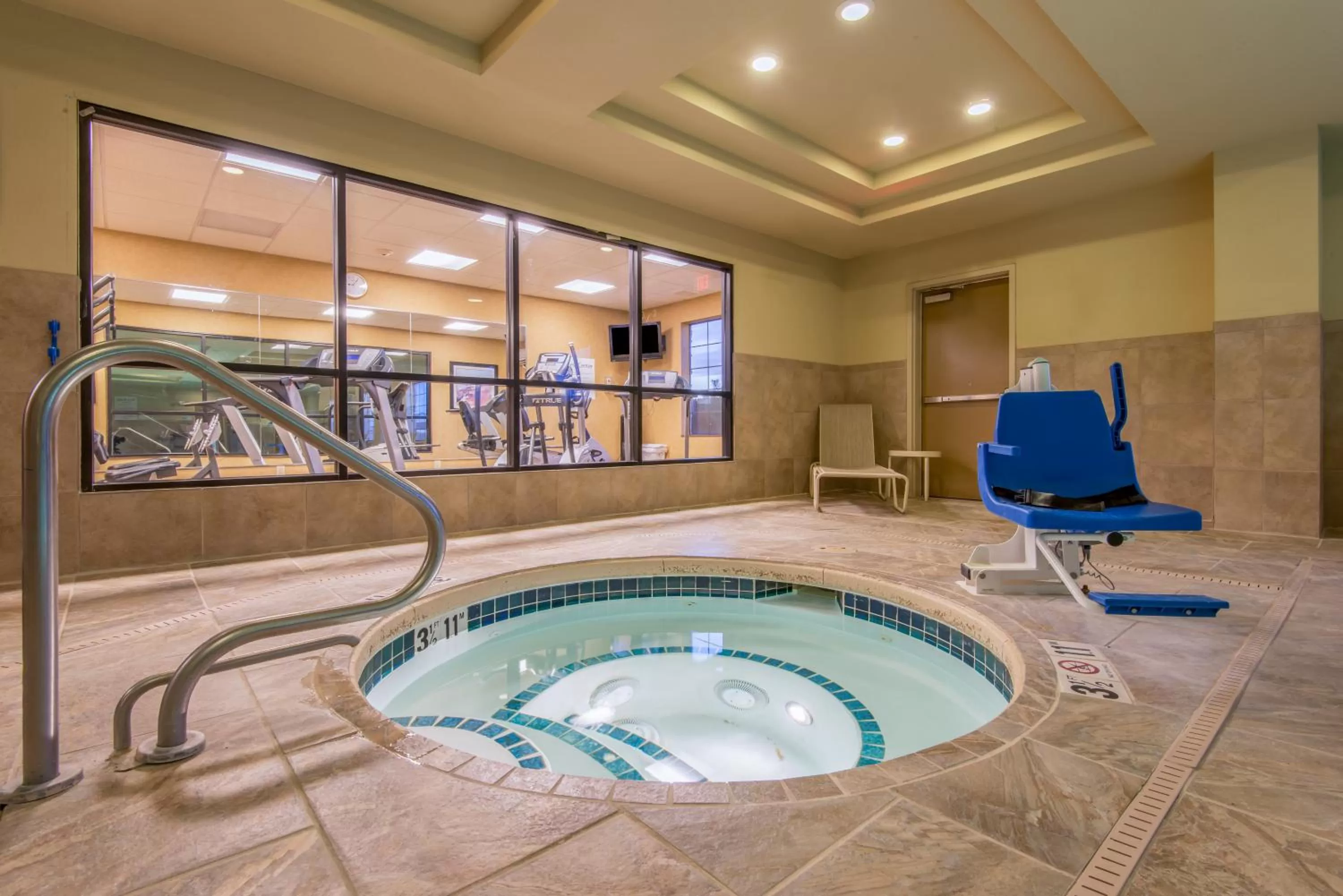 Swimming pool in Holiday Inn Express & Suites Clovis, an IHG Hotel