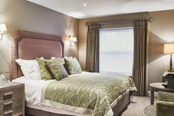 Bedroom, Bed in Marquis Suffolk