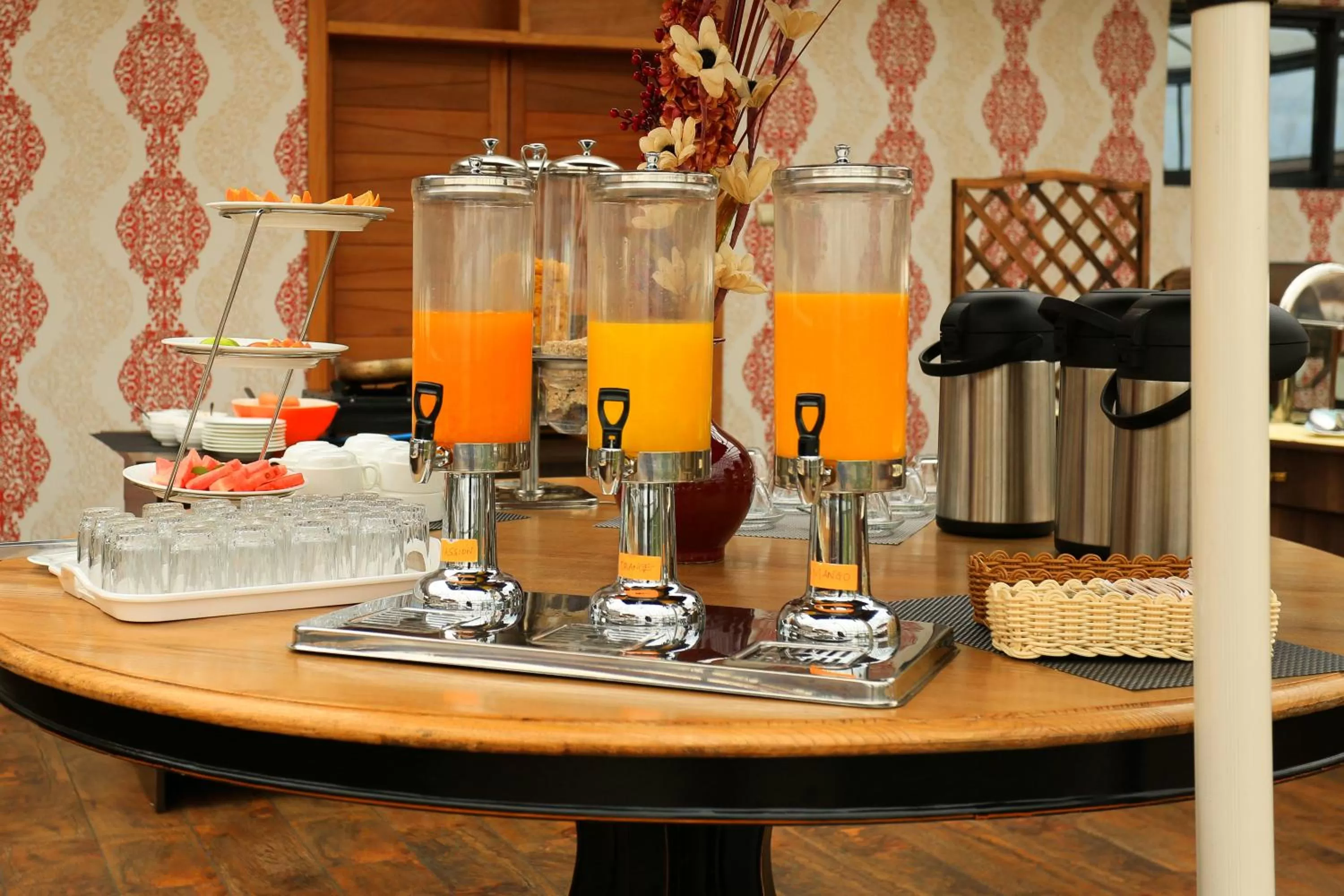 Restaurant/places to eat in Lotos Inn & Suites, Nairobi