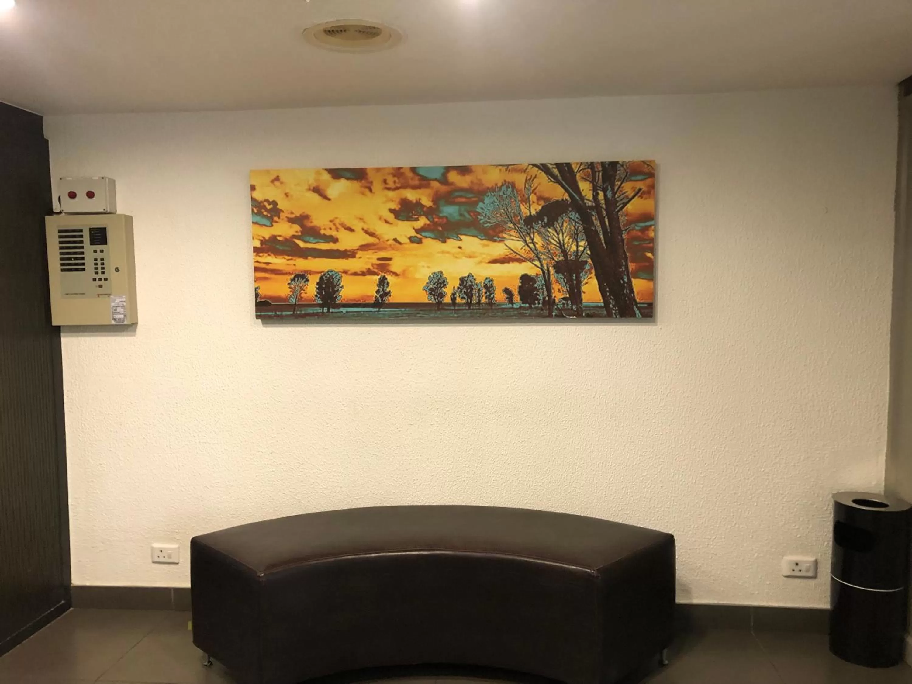 Facade/entrance in SUN1 Kimberley