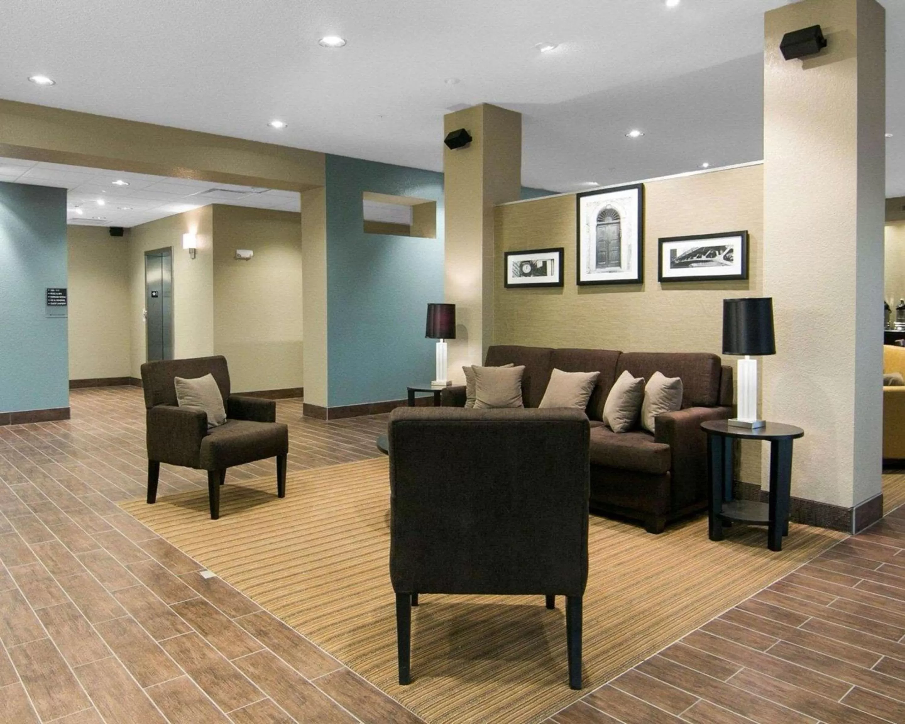 Lobby or reception in Sleep Inn & Suites Fort Dodge