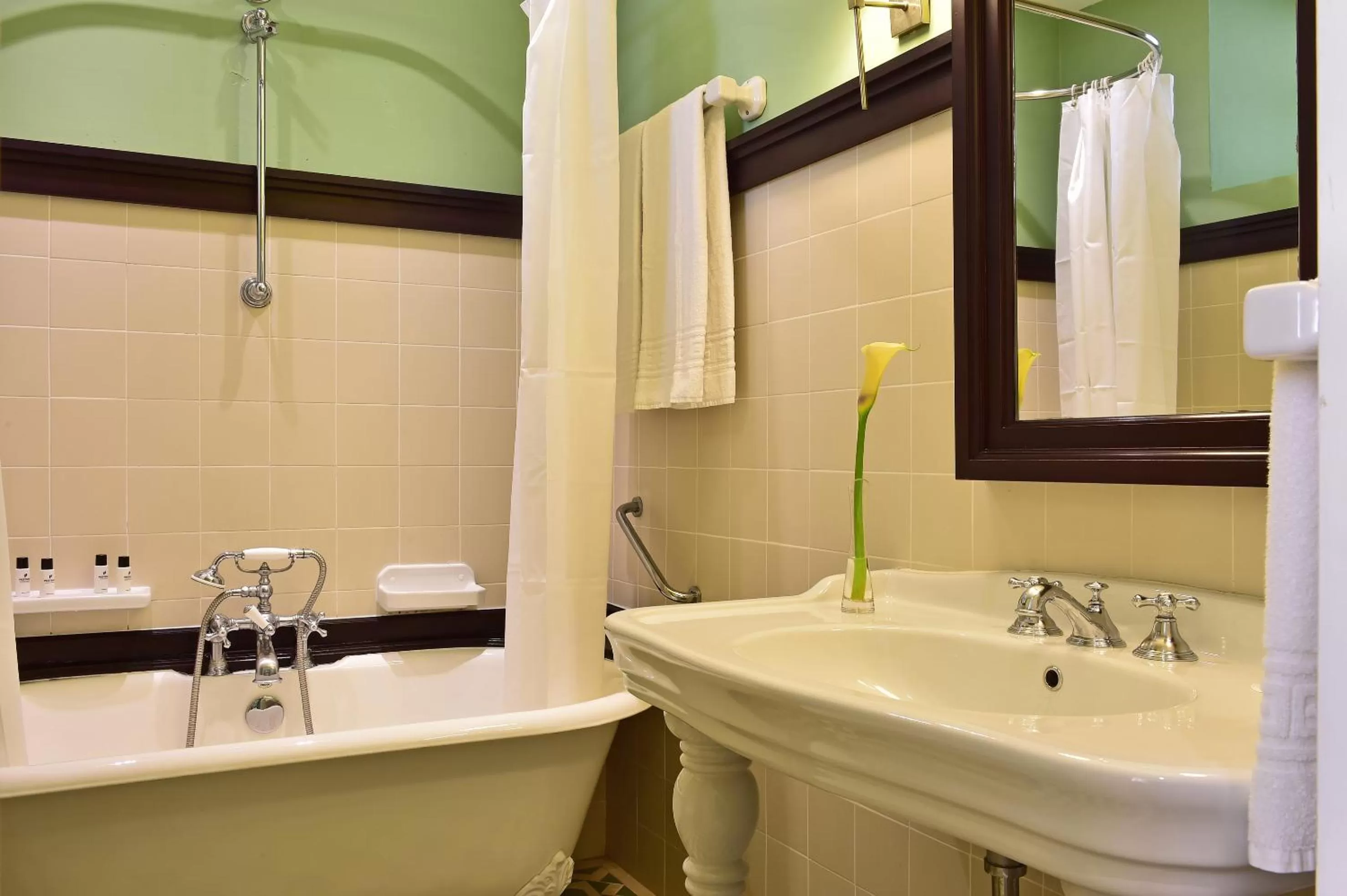 Bathroom in Pousada Convento de Evora